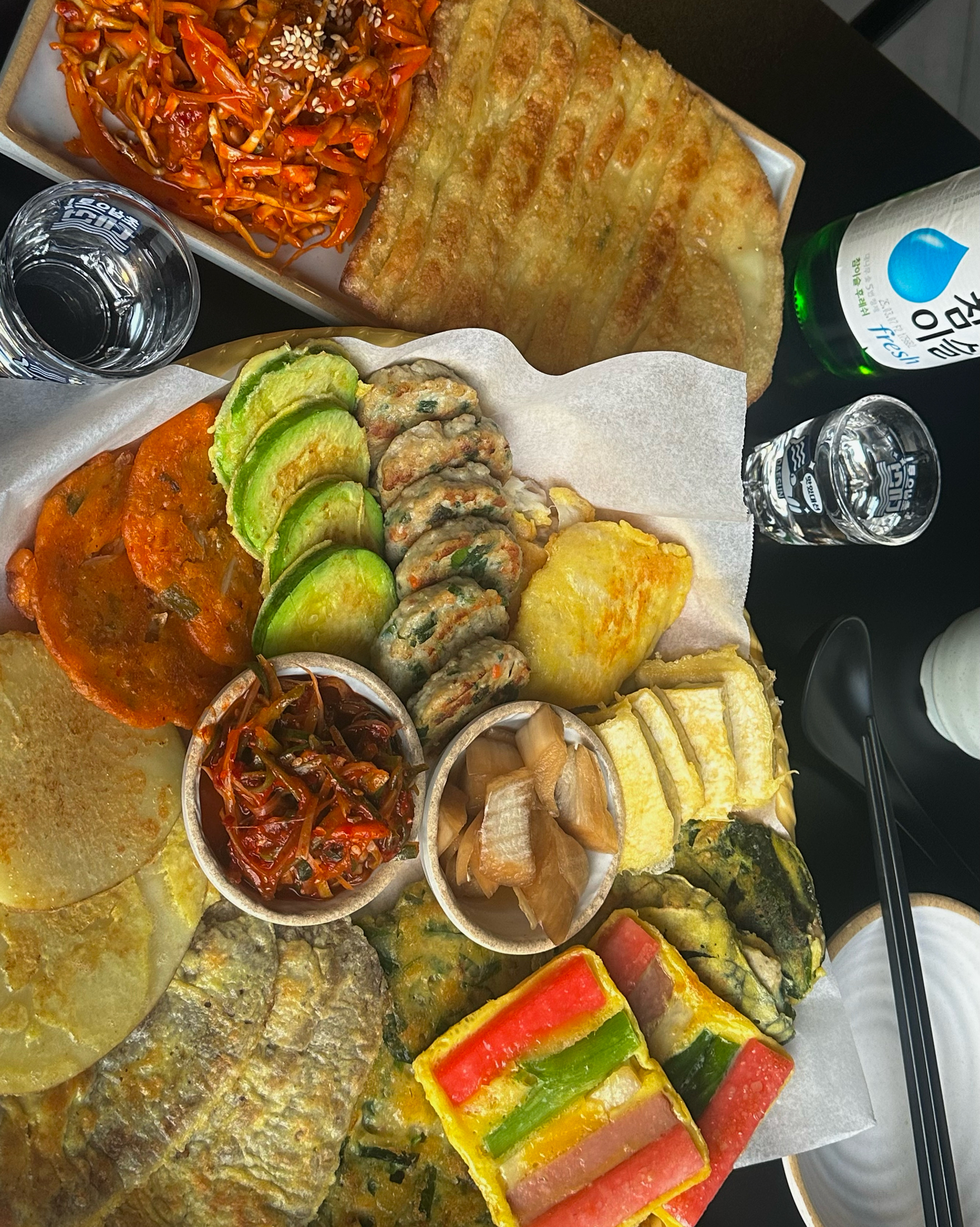 직원분도 너무 친절하셨고, - 부산역 맛집 기남윤주 막걸리 초량직영점