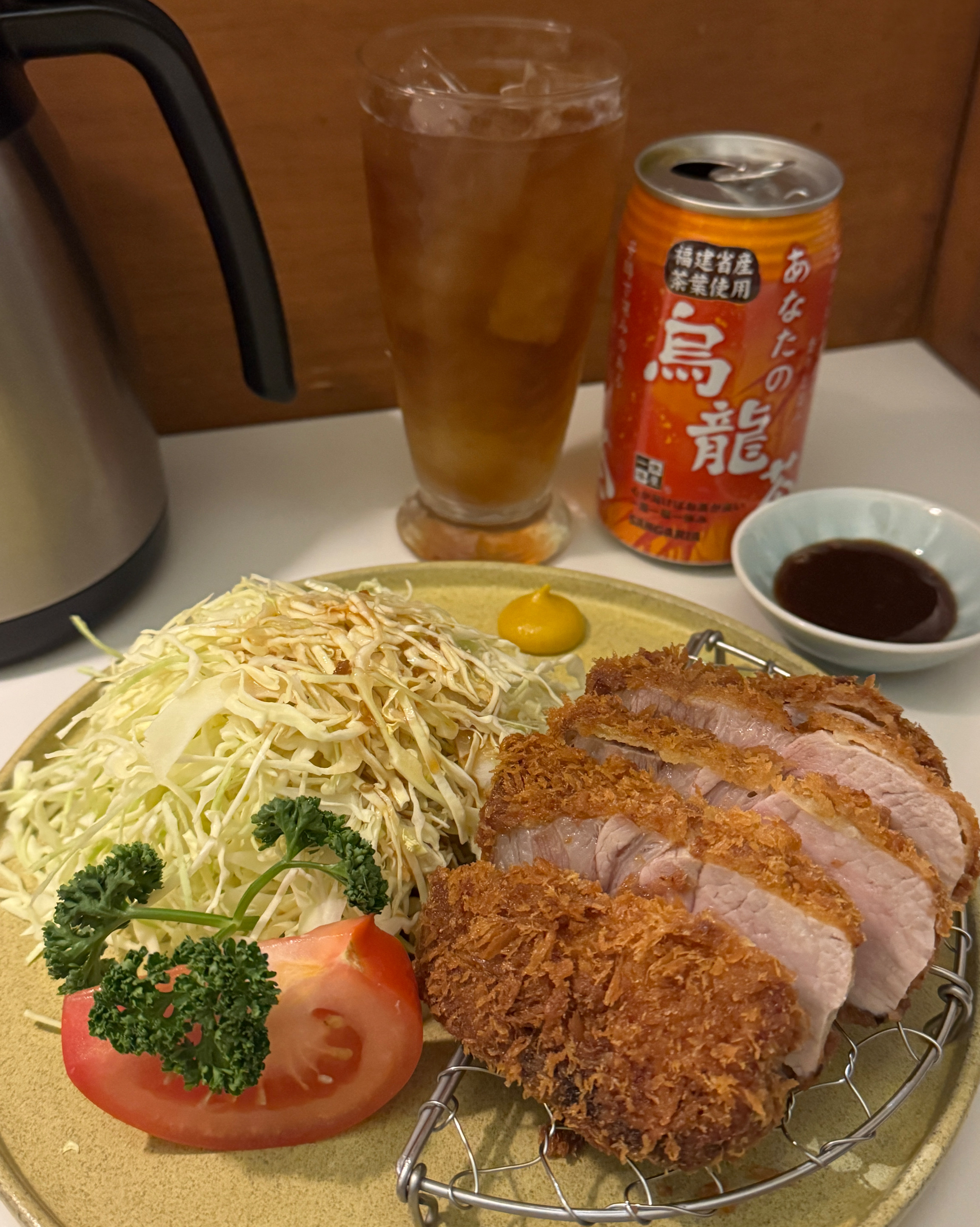 돈카츠가 정말 너무너무 맛있어요. 여기에 가시는 분들은 일단 기본적으로 일본 가는 비행기