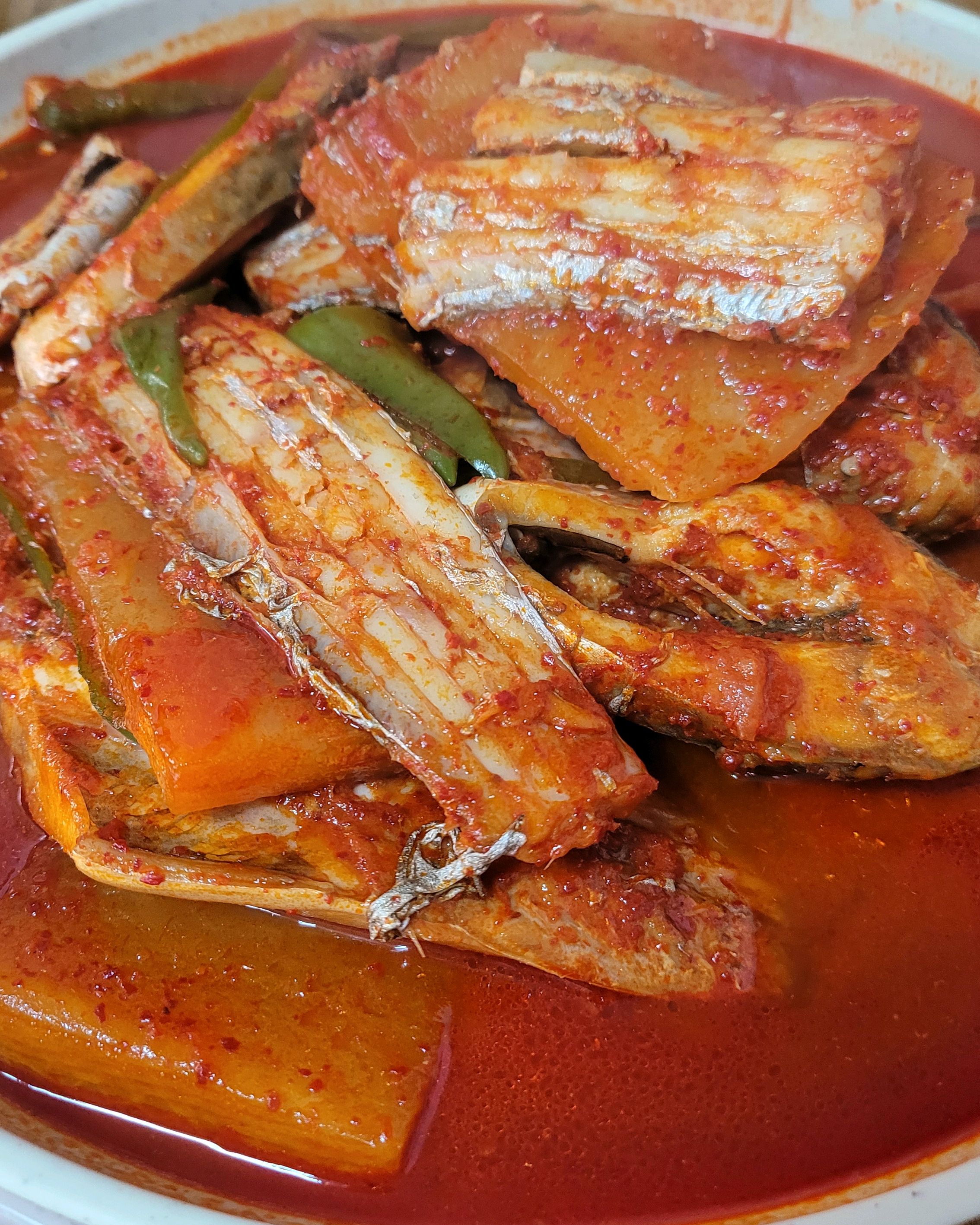 공기밥추가 돈받네.. 맛잇음 6시반에갔는데 갈치만 예약안됨 - 제주 맛집 맛나식당