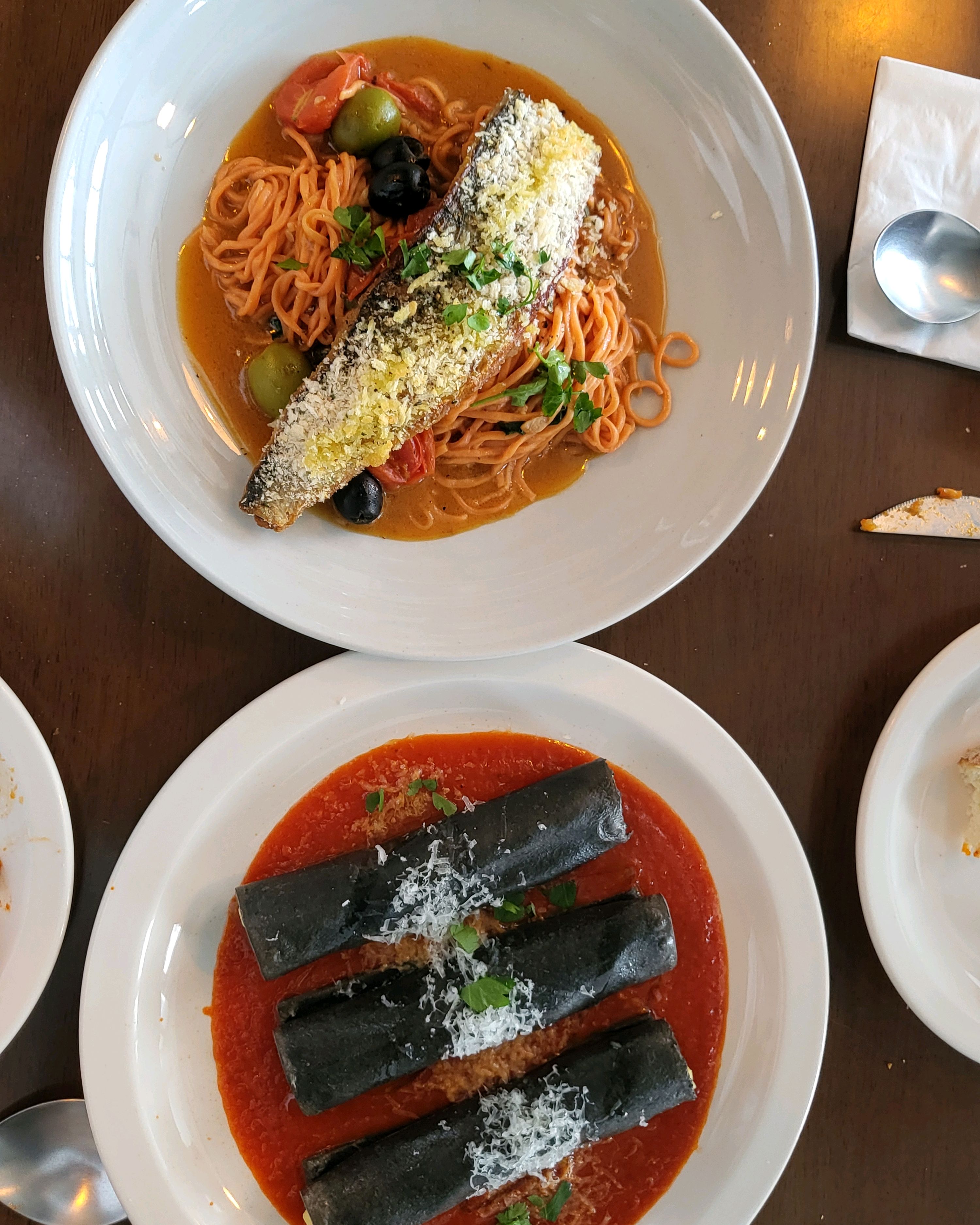 본식 나오기전에 식전빵 따뜻하고 맛있구요 - 망원동 맛집 유어다이닝
