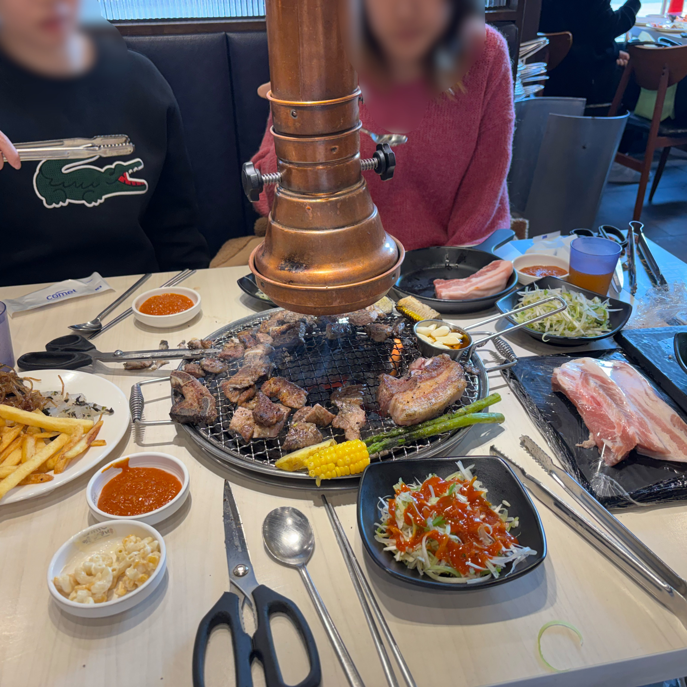 회전율 좋아서 고기질 괜찮고 청결하고 친절하고 눈치 안보이고 명륜진사중에 최고입니다🫶👍🏻👍
