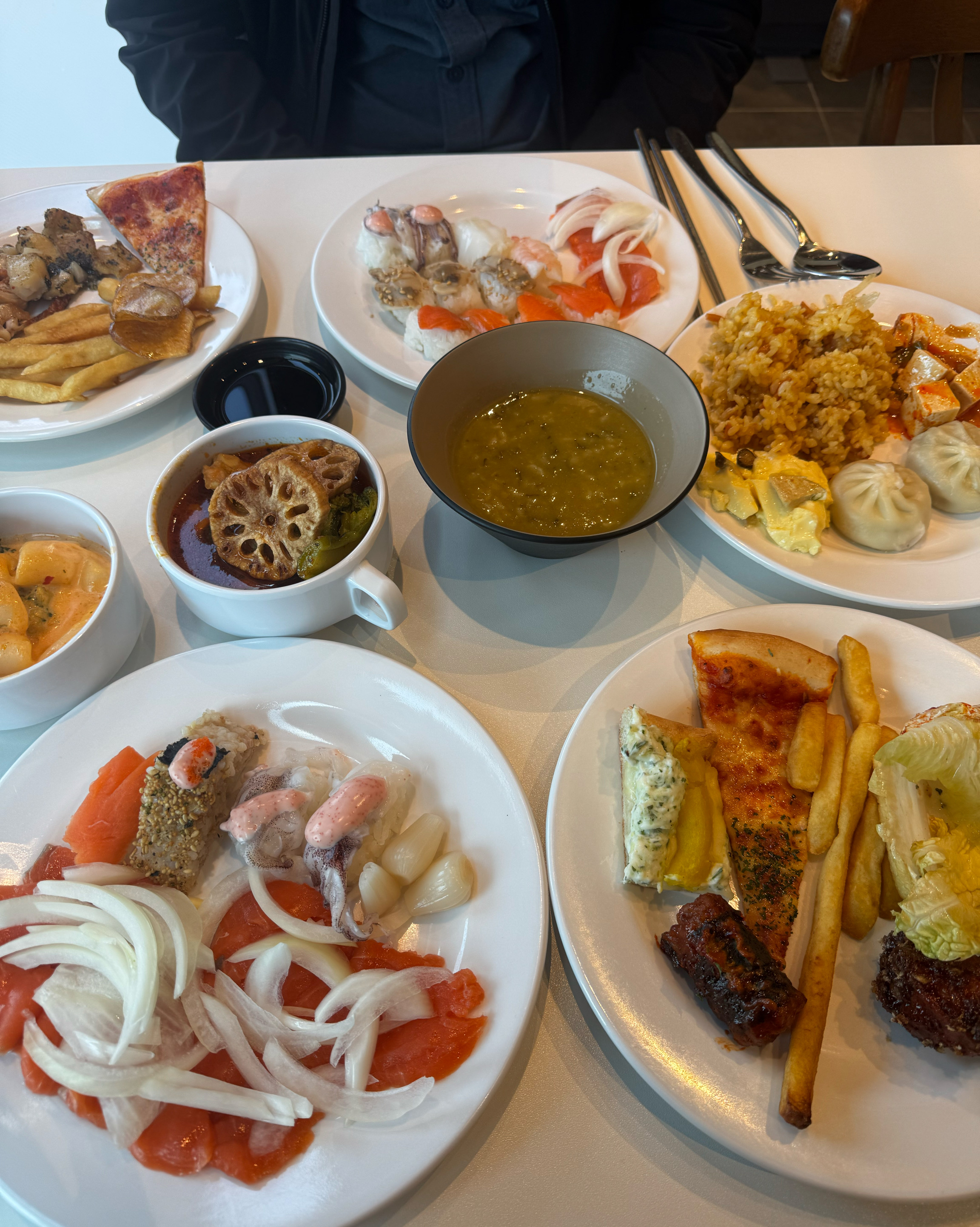 맛있고 메뉴도 다양해서 좋아요~~ 예약하면 많이 기다리지도 않습니다ㅎㅎ다음에 또 올게요~!