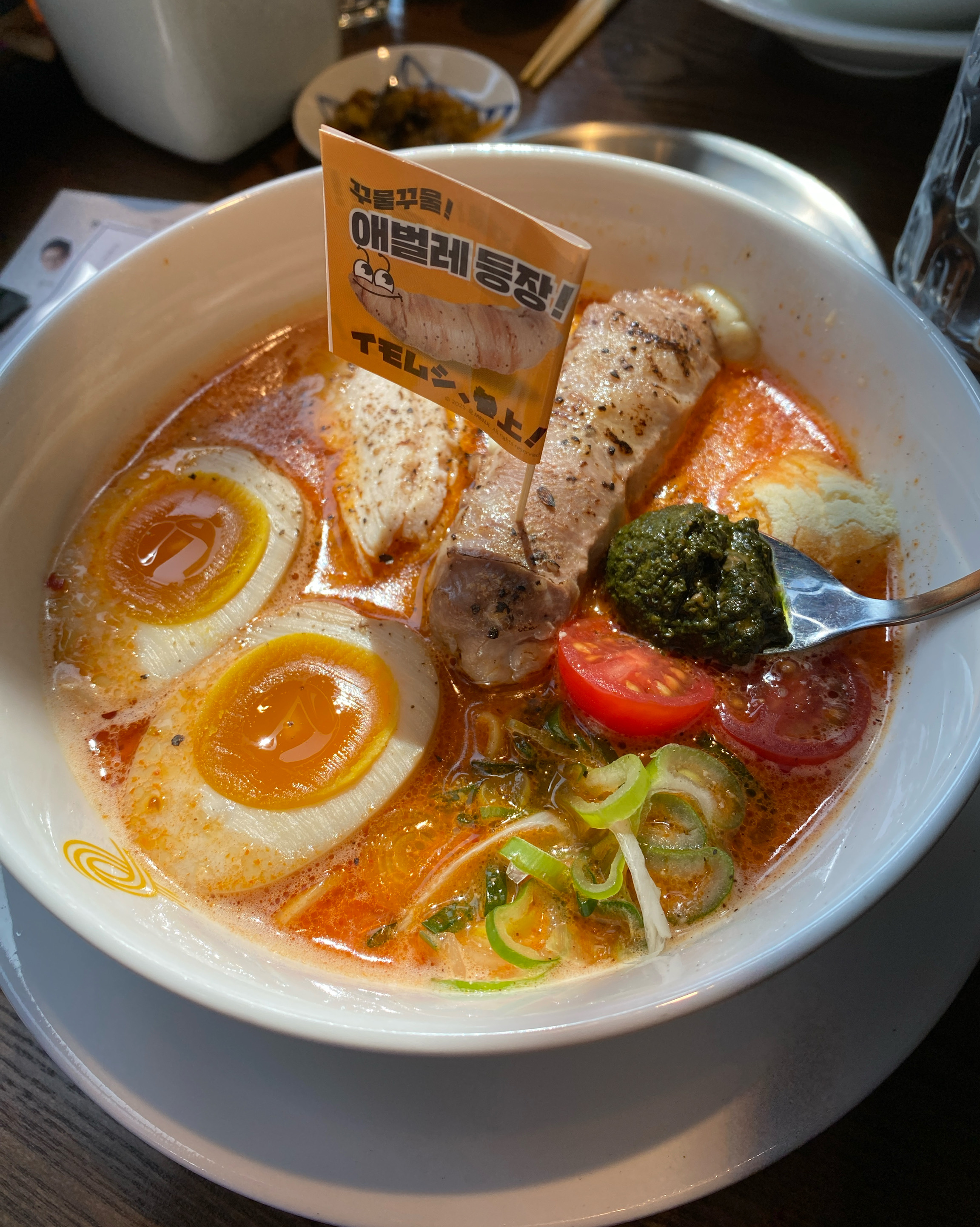특별한 맛이에요 😍😍💗💗 토핑도 다양하고 매장 감성이 너무 예뻐요! 가챠 돌리는것도 너무
