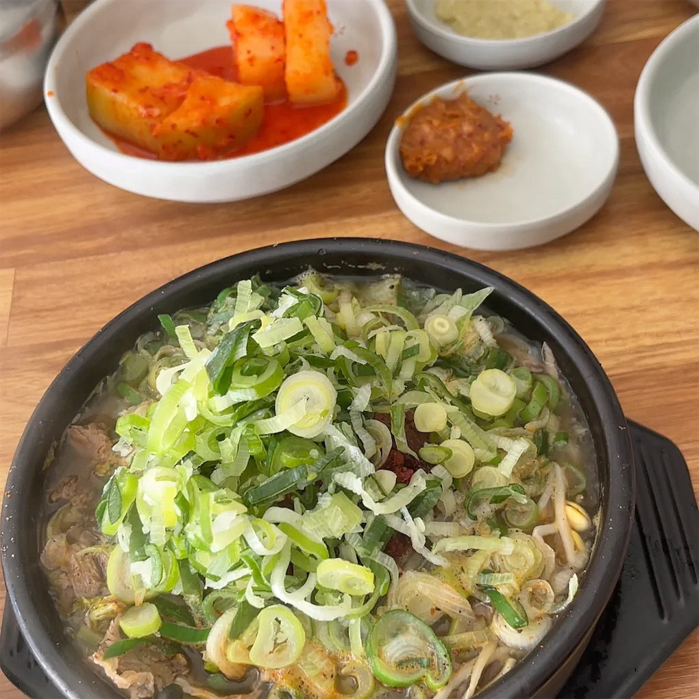 타지역 사는 부모님이랑 왔는데 - 부산역 맛집 제주은희네해장국 부산역점