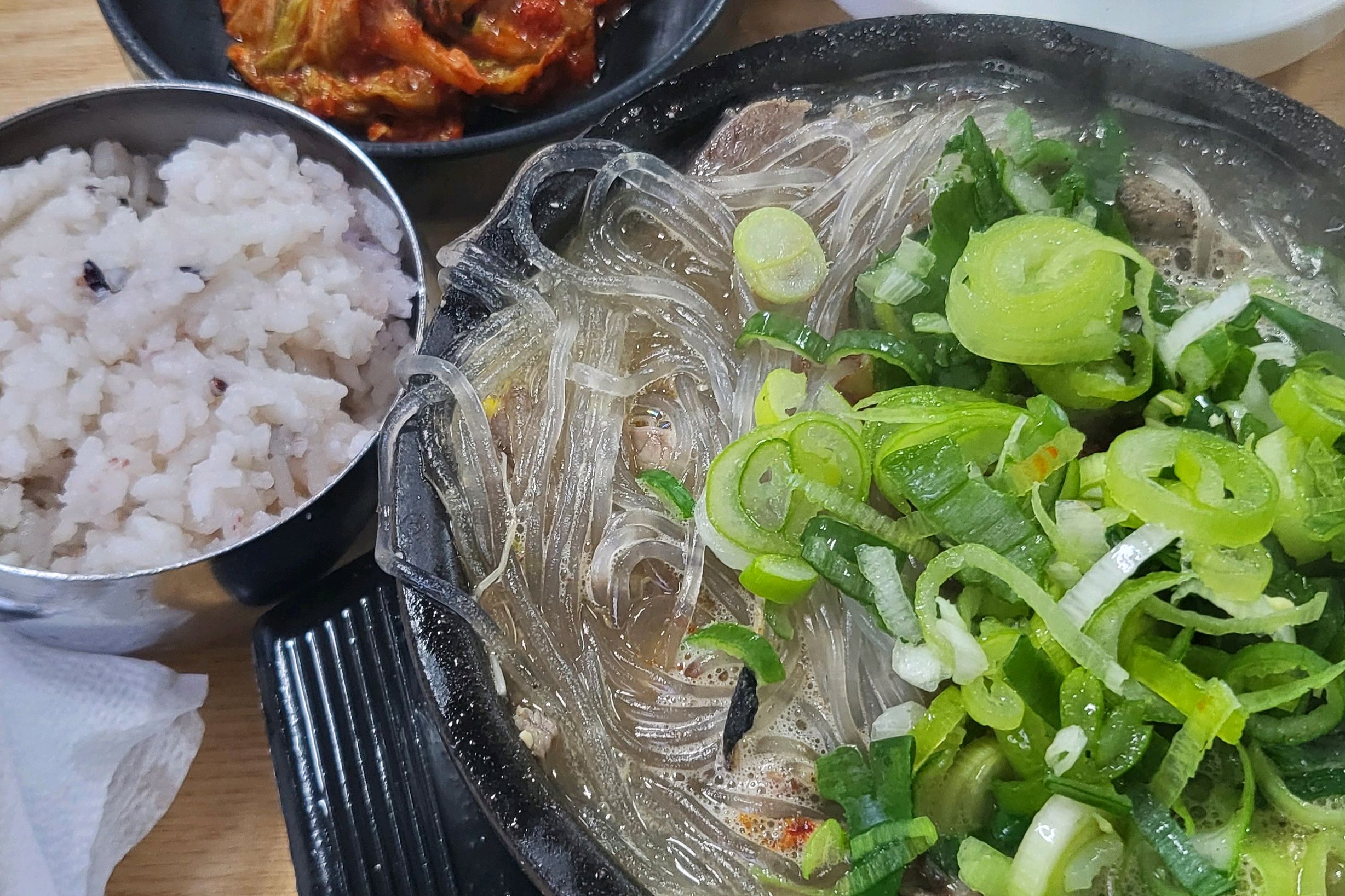 와.. 돌아버립니댜!! 너무 맛있네용!😀😀🥹 - 제주 맛집 은희네해장국