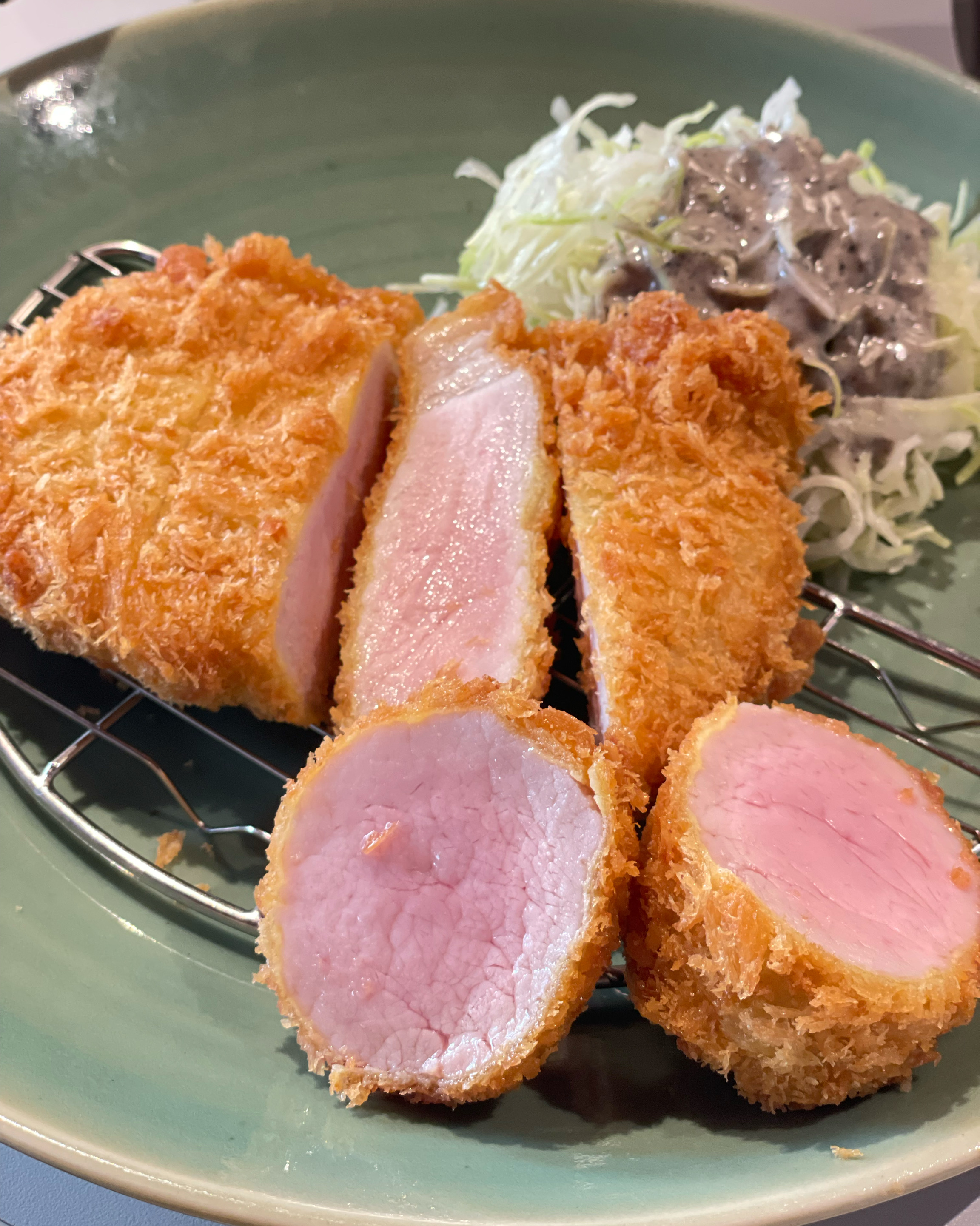 돈가스 잡내 하나 없이 맛있어요 - 망원동 맛집 헤키