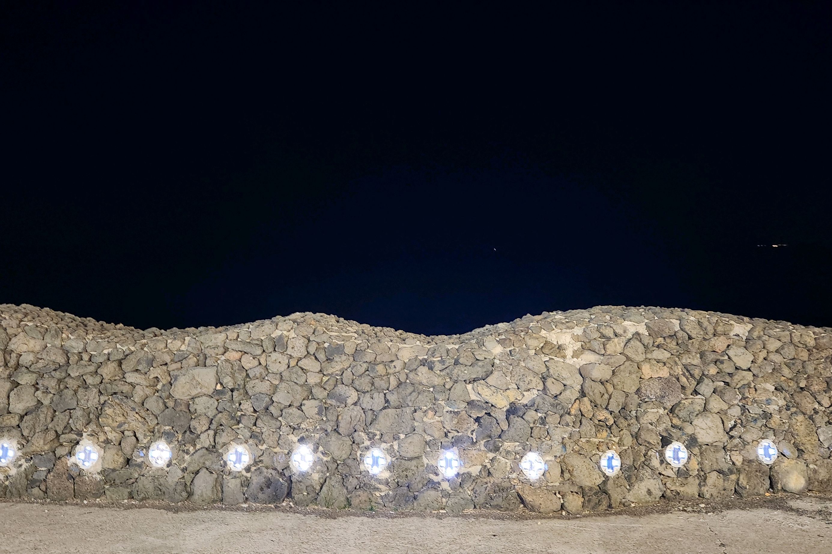 맛 괜찮아요~ 제주도 고깃값은 알지만 착한가격은 아니고 그런데 여기 뷰맛집이네요 낮에 오면