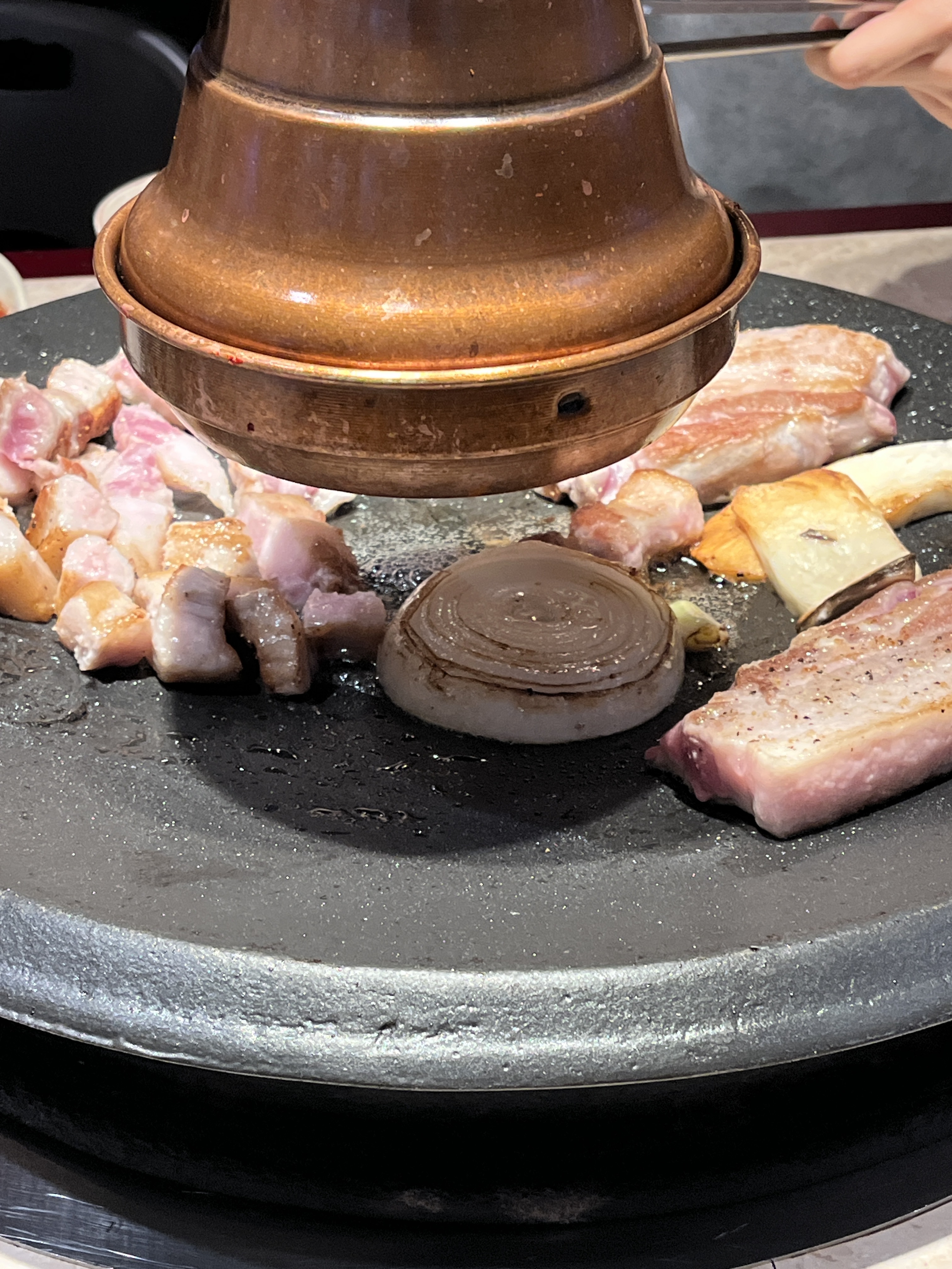 고기 먹고 싶어서 고민하다가 들렸는데 맛집을 발견했어요!! ㅋㅋ 매장도 깔끔하고 세트구성이