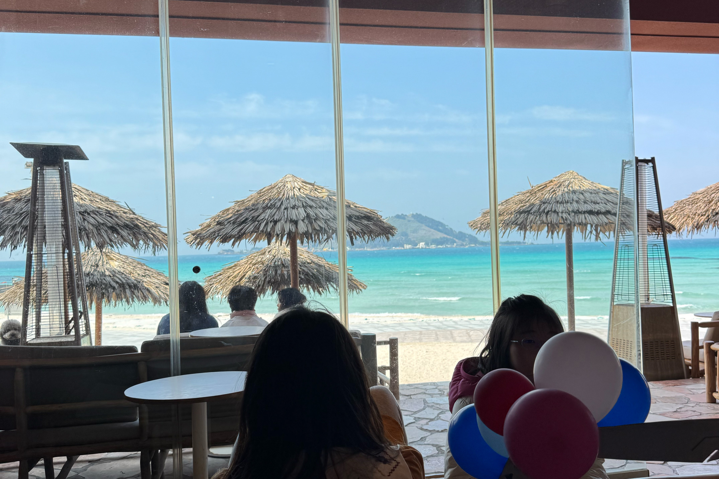 너무 예쁜바다가 보이는 까페 - 제주 맛집 호텔샌드