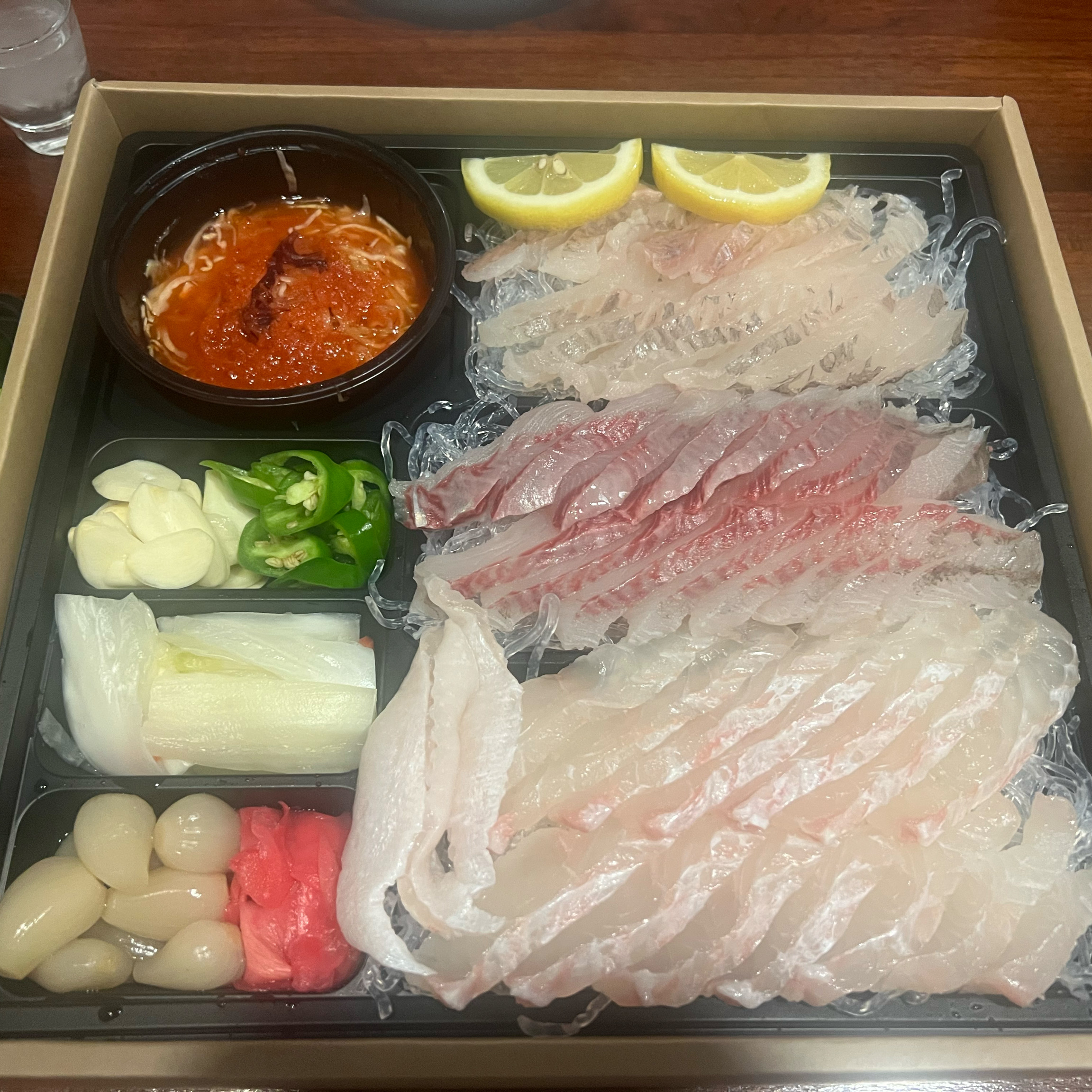 그전부터 먹어보고싶었던 곳이었어요! 깔끔하게 나오고~ 준비를 빨리해주셔서 픽업해서 맛있게