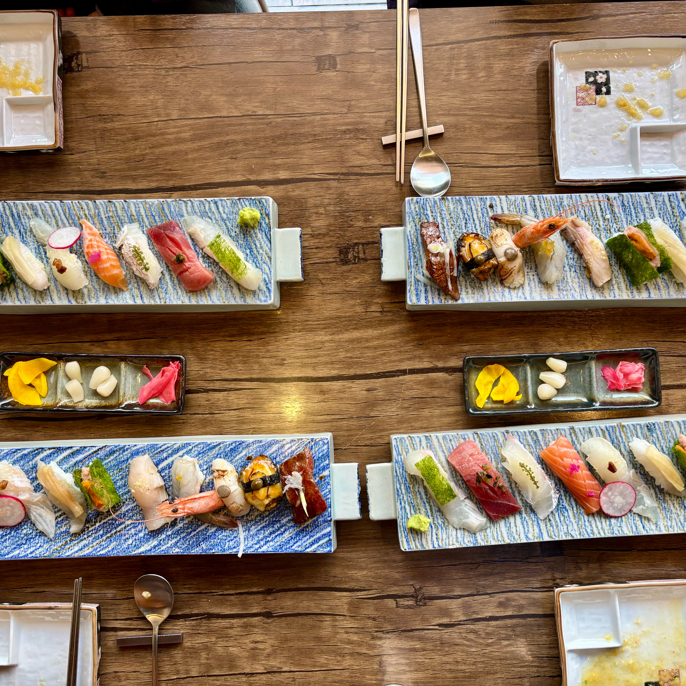 늘 죽동의 초밥집을 생각하면 떠 오르는 식당 중 하나! 여러 번 가도 같이가신 분들이 모두