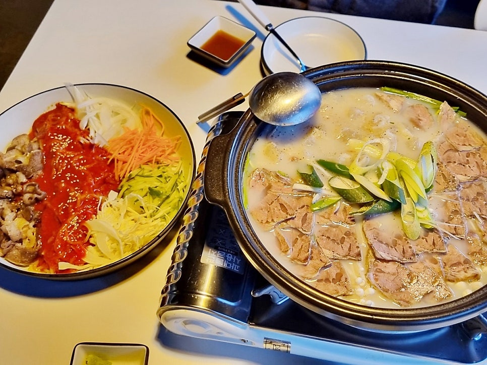 한식주점이지만 요즘 막 유행하는 길거리포차 느낌이 아니라서 오히려 좋았어요~ 이야기나누기도