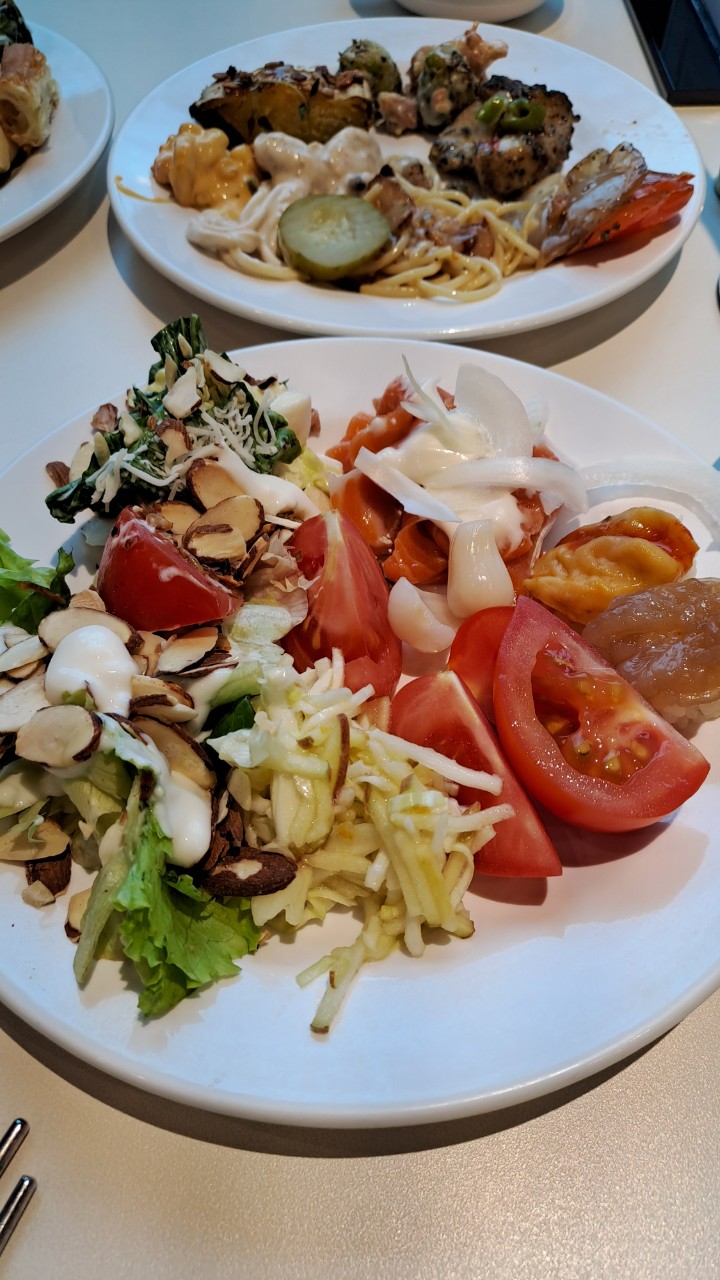 신선한 재료들과 정성 가득 만들어진 요리에 맛도 기분도 업되는 즐거운 시간이었습니다 - 서수원 맛집 애슐리퀸즈 이마트서수원점