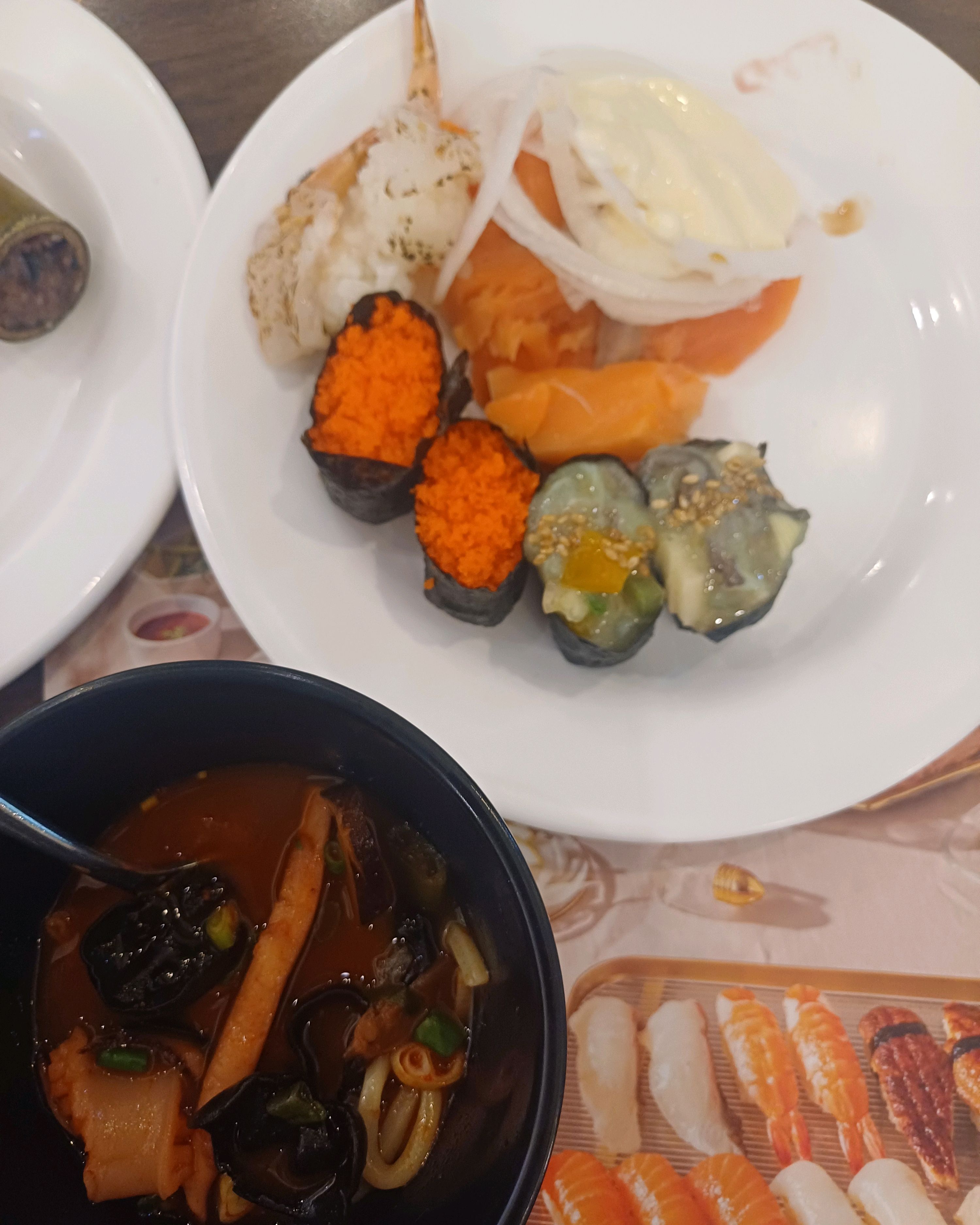 충대 병원갔다가 채선당보고 들어왔다가 쿠우쿠우가 있어 초밥 땡겨서 바로 입장했어요. - 대전 가수원동 맛집 추천 쿠우쿠우 대전가수원점