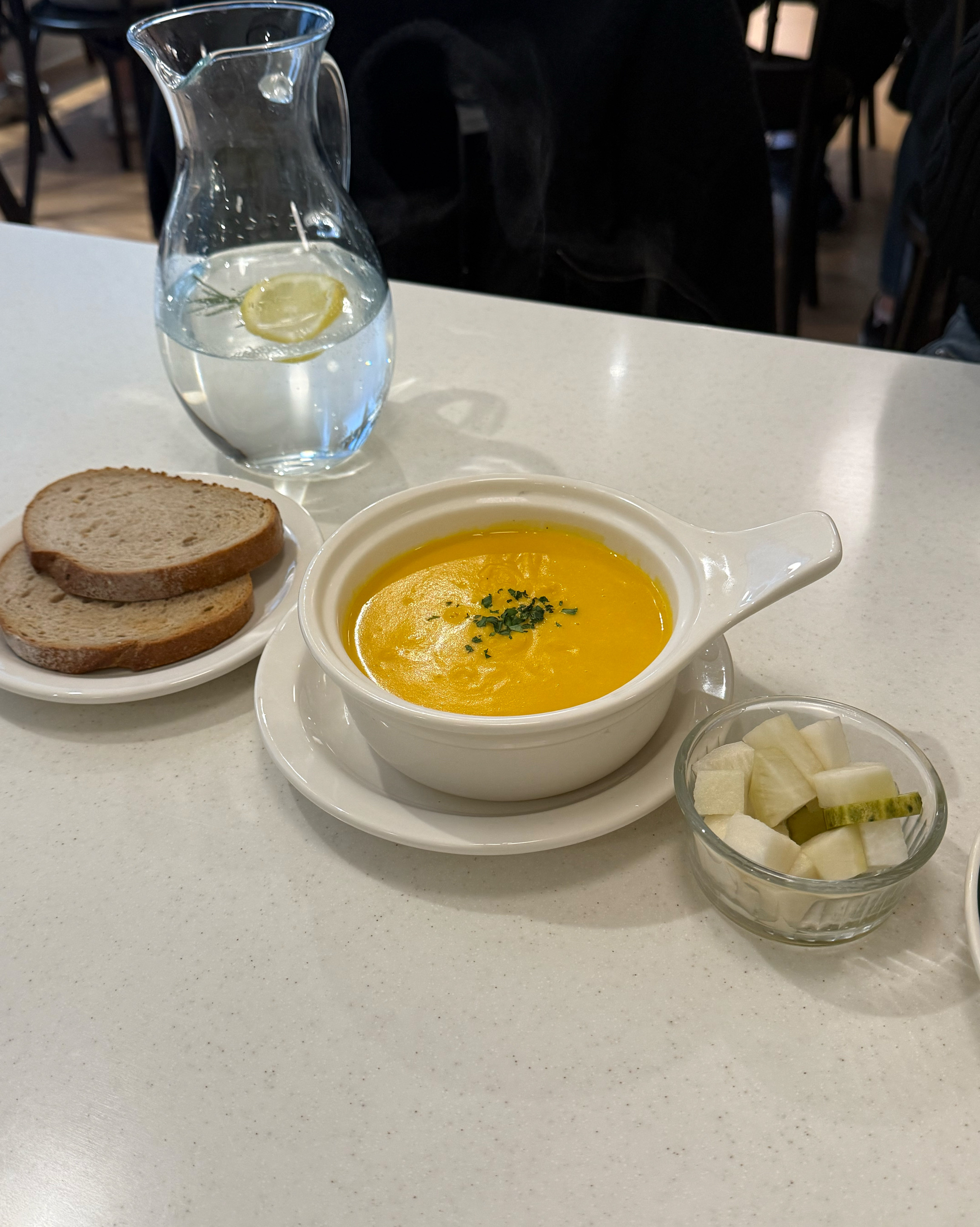 단호박스프 너무 맛있고 응대해주신 여자분 너무 친절하서셔 좋아요^.^ - 신중동역 맛집 포크너 부천점