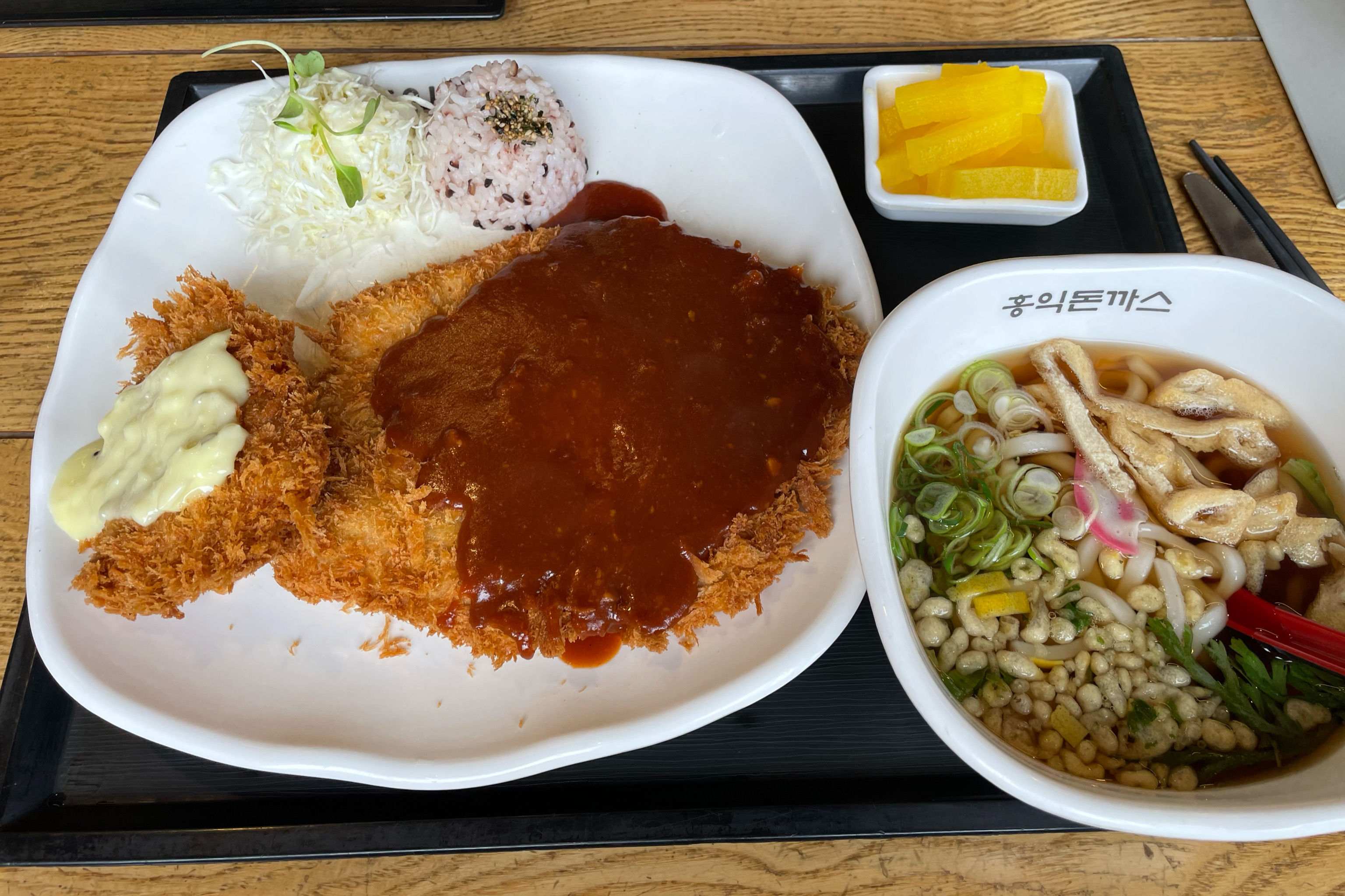 저희 아이가 좋아하는 단골 돈까스 집이죠 - 청주 용암동 맛집 홍익돈까스 청주용암점
