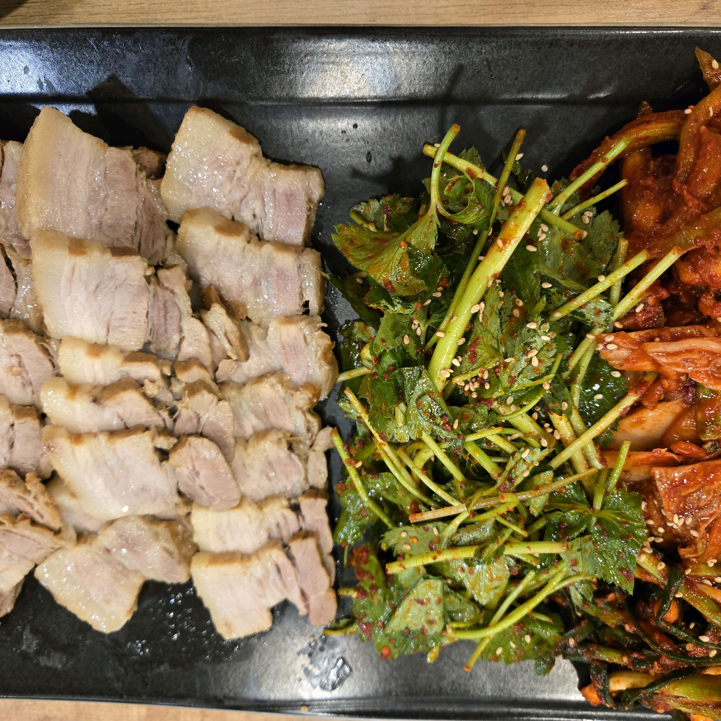 여기 보쌈 정말 맛있어요 - 권선동 맛집 보쌈1979 본점