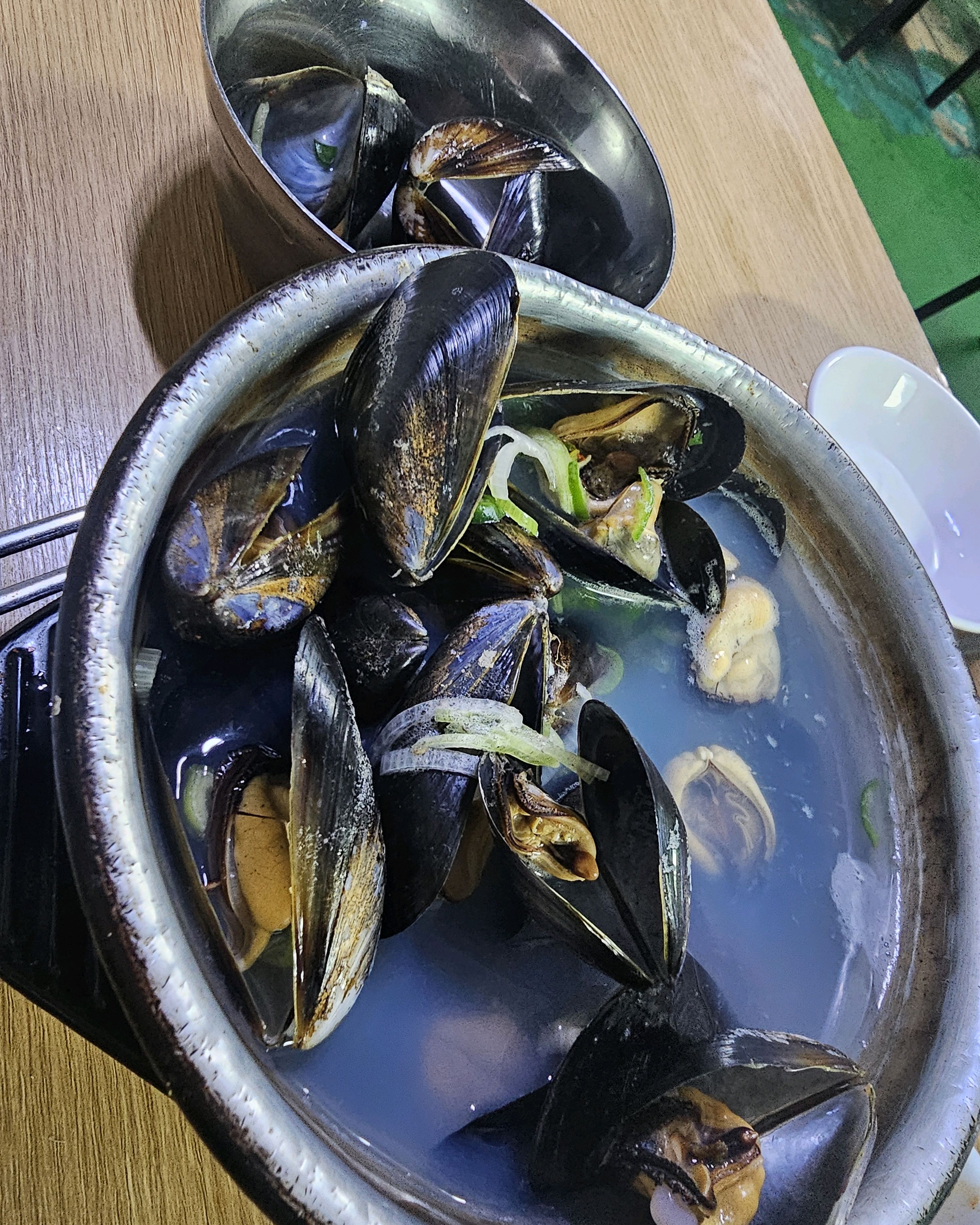 하필 타이밍이 안좋아서 30분넘게 웨이팅했지만 가성비 극강입니다...죤맛탱... - 천호동 맛집 쌍둥이네포장마차