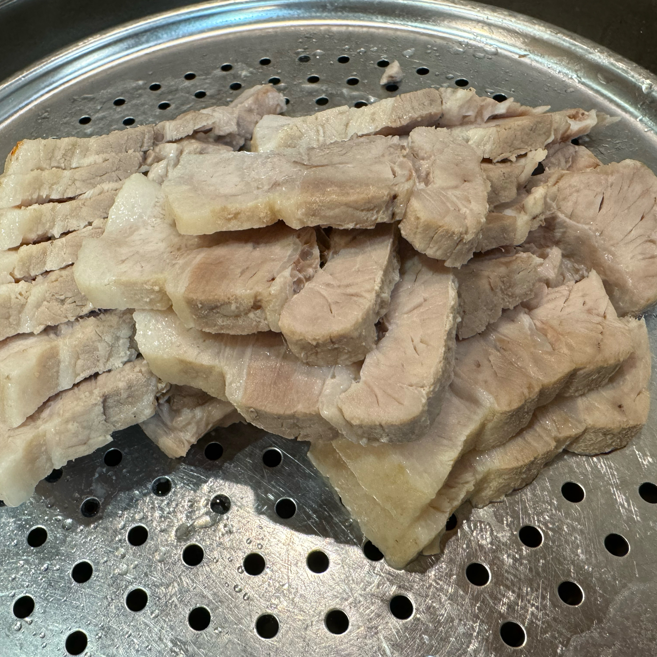 최고의 보쌈집입니다 ㅎㅎ 친구들이랑 안양 온 김에 들린 곳인데 이렇게 맛있을 수가🥹 - 안양 맛집 뽕나무집 보쌈 만두전골
