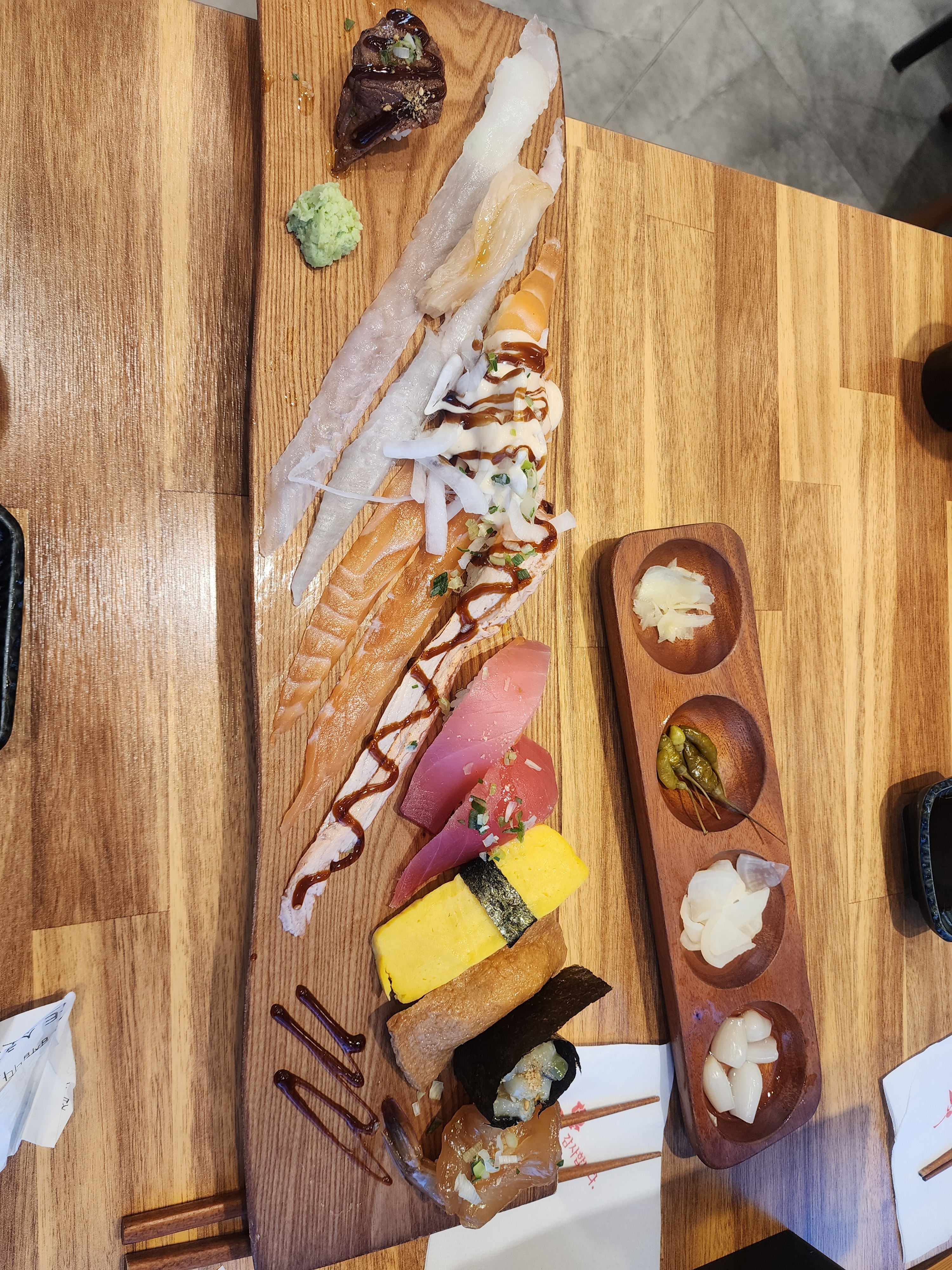 두번째 방문인데 너무 맛있어요~ 스시도 크고~직원분들 친절하시구~ 매장도 깨끗하구~ 주차도