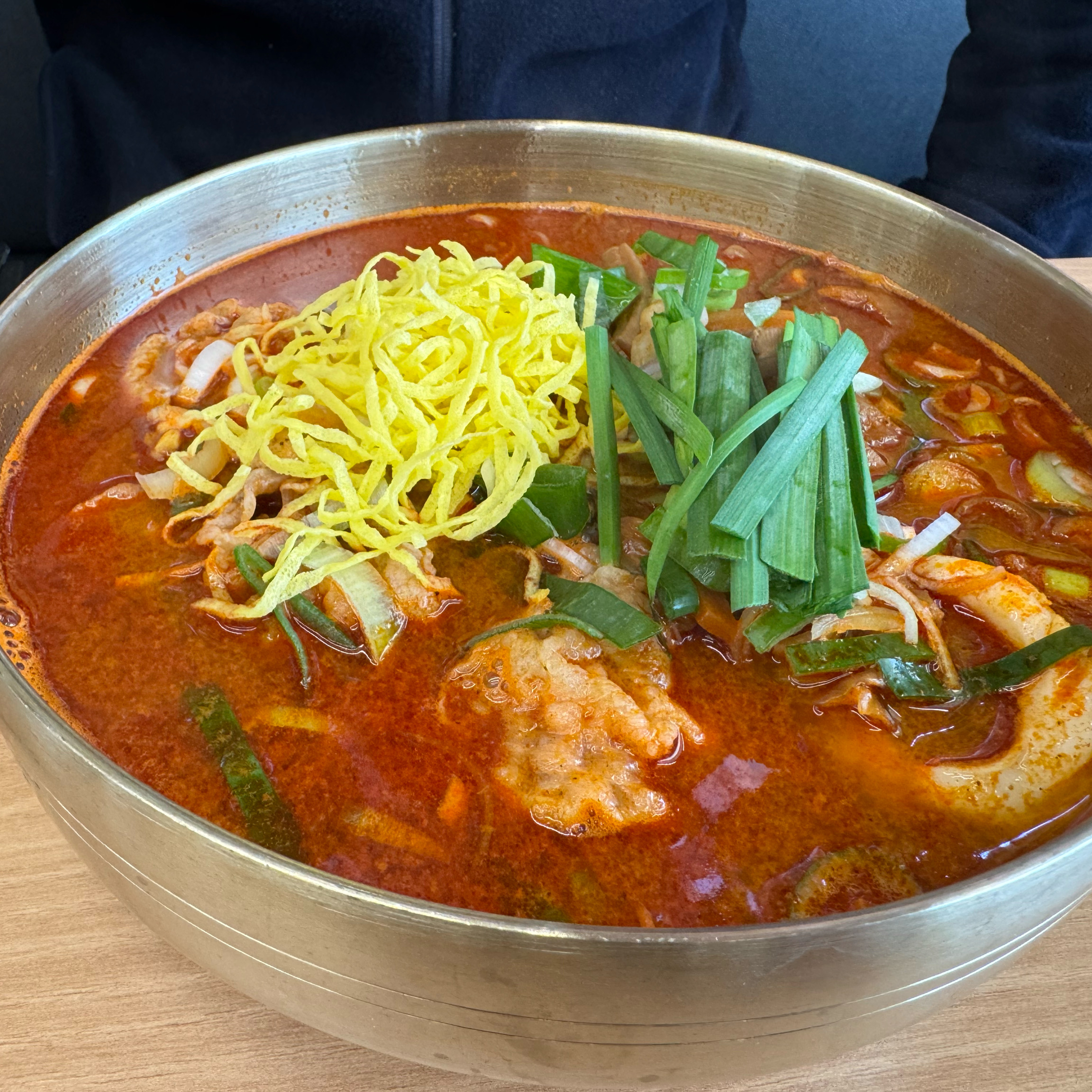 칼국수면 진짜 맛있어요 냉면도 시원하고 맛있습니다 - 불당동 맛집 7곡제면소 천안불당점