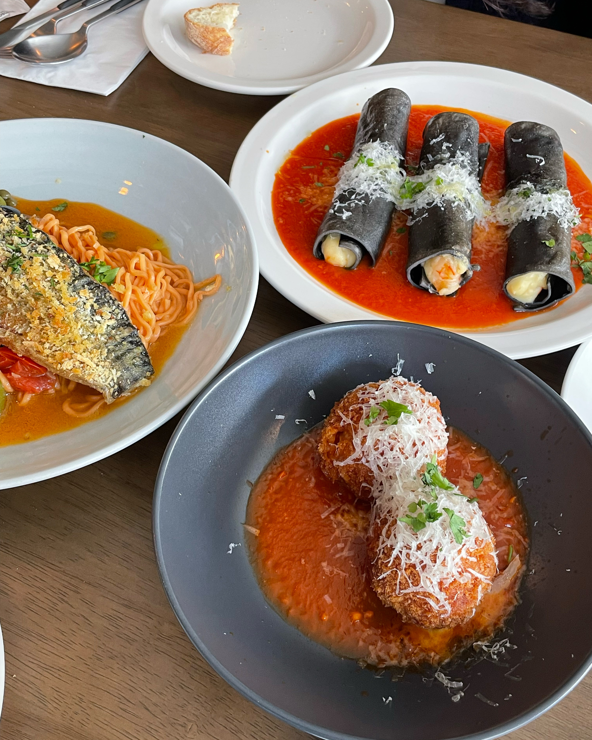 너무 맛있고 새로운 메뉴들이어서 너무 좋았어요!! 아란치니 진짜 너무 맛있고 글구 넘 예쁘