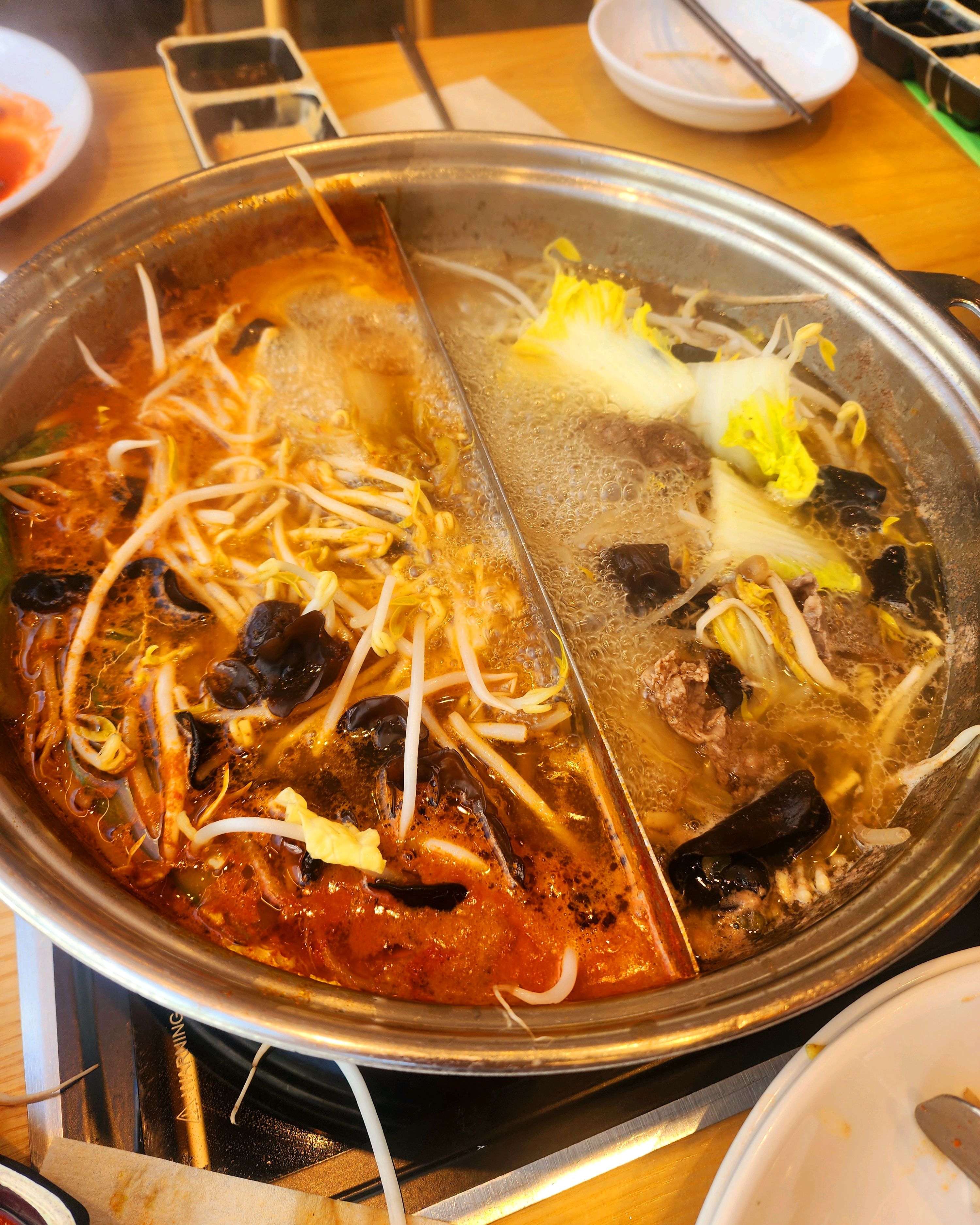 먹는다고 사진을 안 찍어놓았네요ㅠㅠ - 부산 서면 맛집 샤브20 서면점
