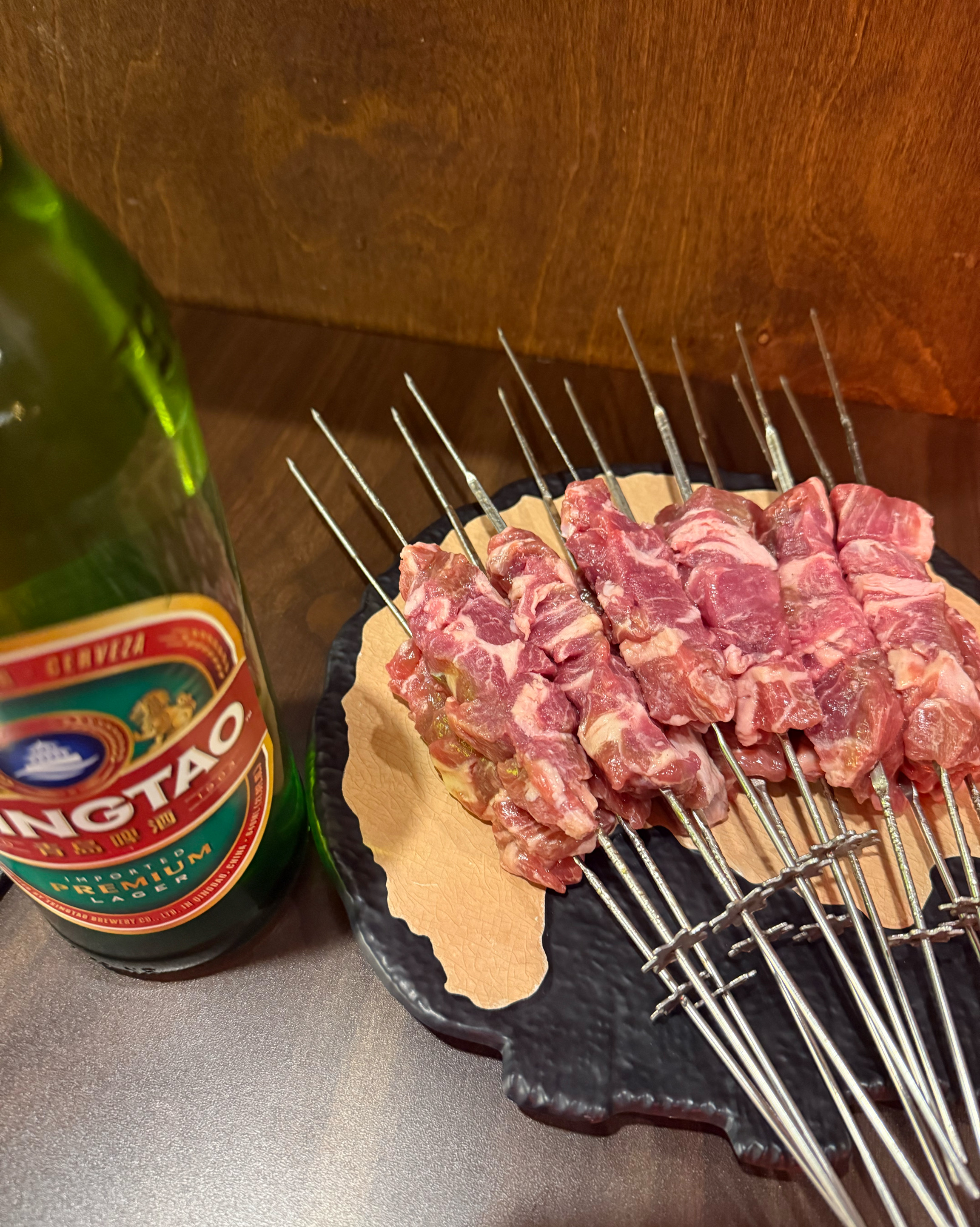 양꼬치에는 누가뭐라해도 칭따오!!!!! - 천호동 맛집 고양꼬치 천호점