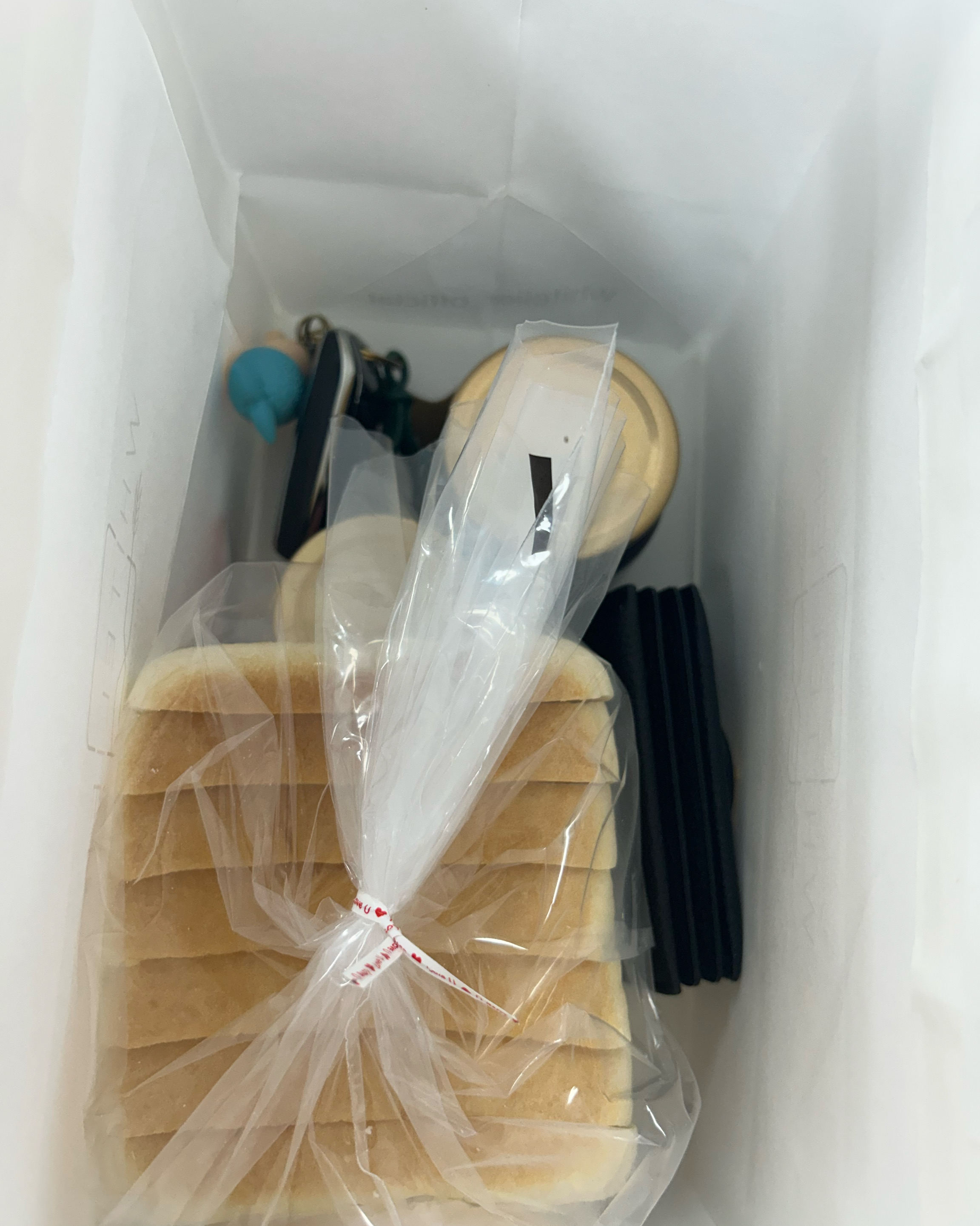 지나가다 우연히 사먹었는데 너무 맛있어서 또 갔어요!! - 창원 용호동 맛집 화이트리에 용지호수점