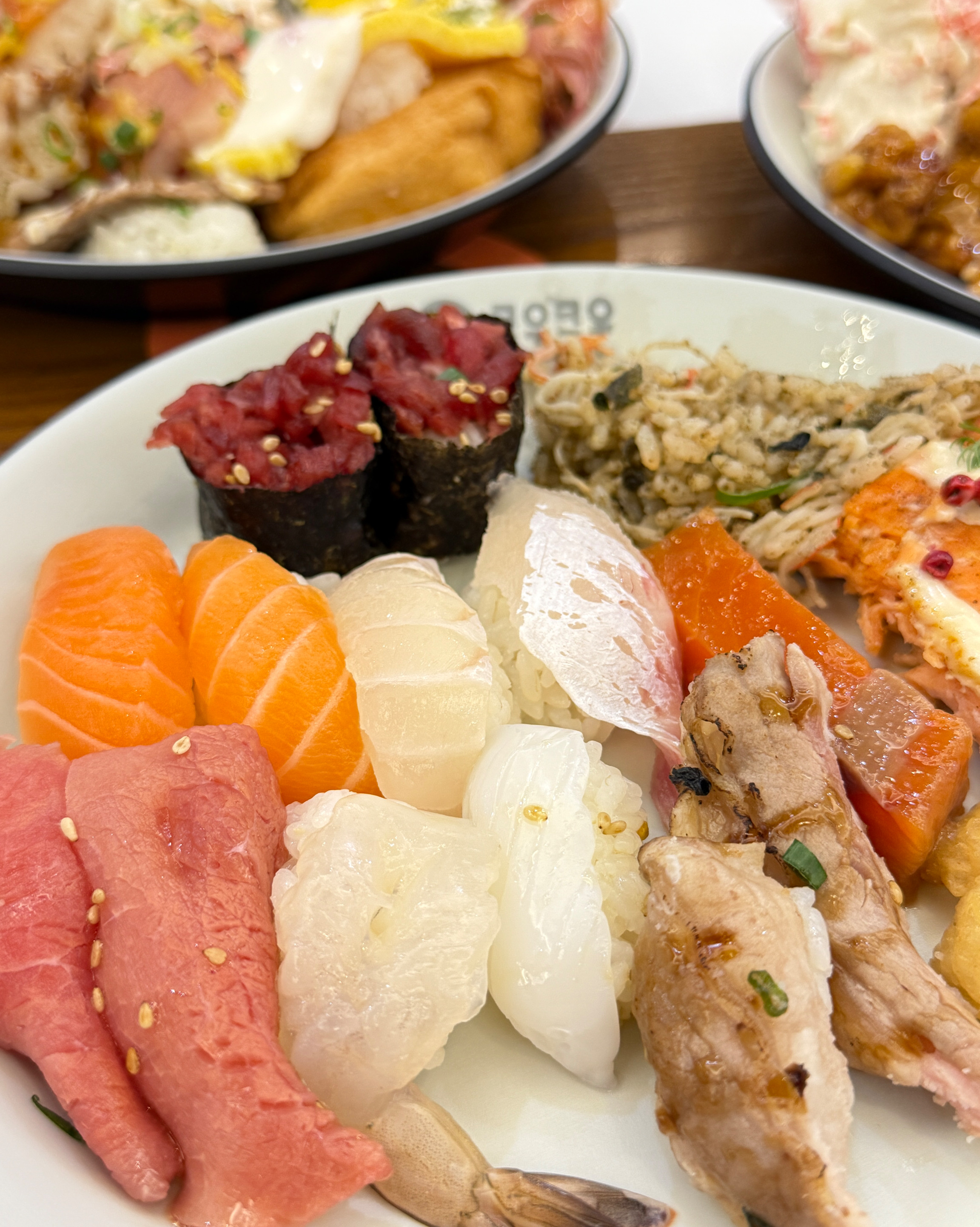 아이들과 함께 다녀온 스시&디저트 천국! - 대구 수성못 맛집 쿠우쿠우 수성못점