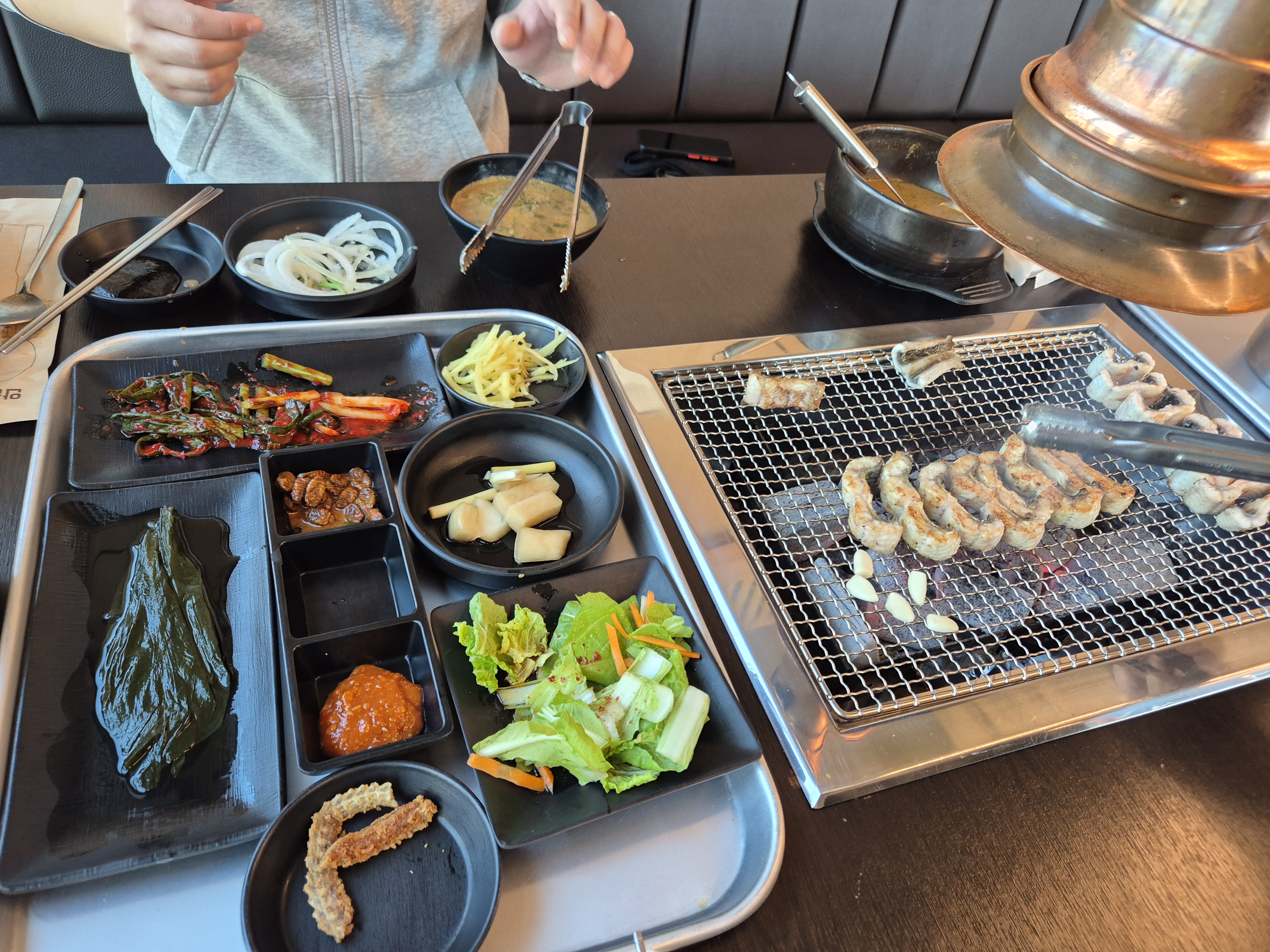 두번째 방문입니다. 매장도 넓고 메인메뉴인 장어, 장어탕 다 맛있어요^^ - 인천 맛집 장어촌