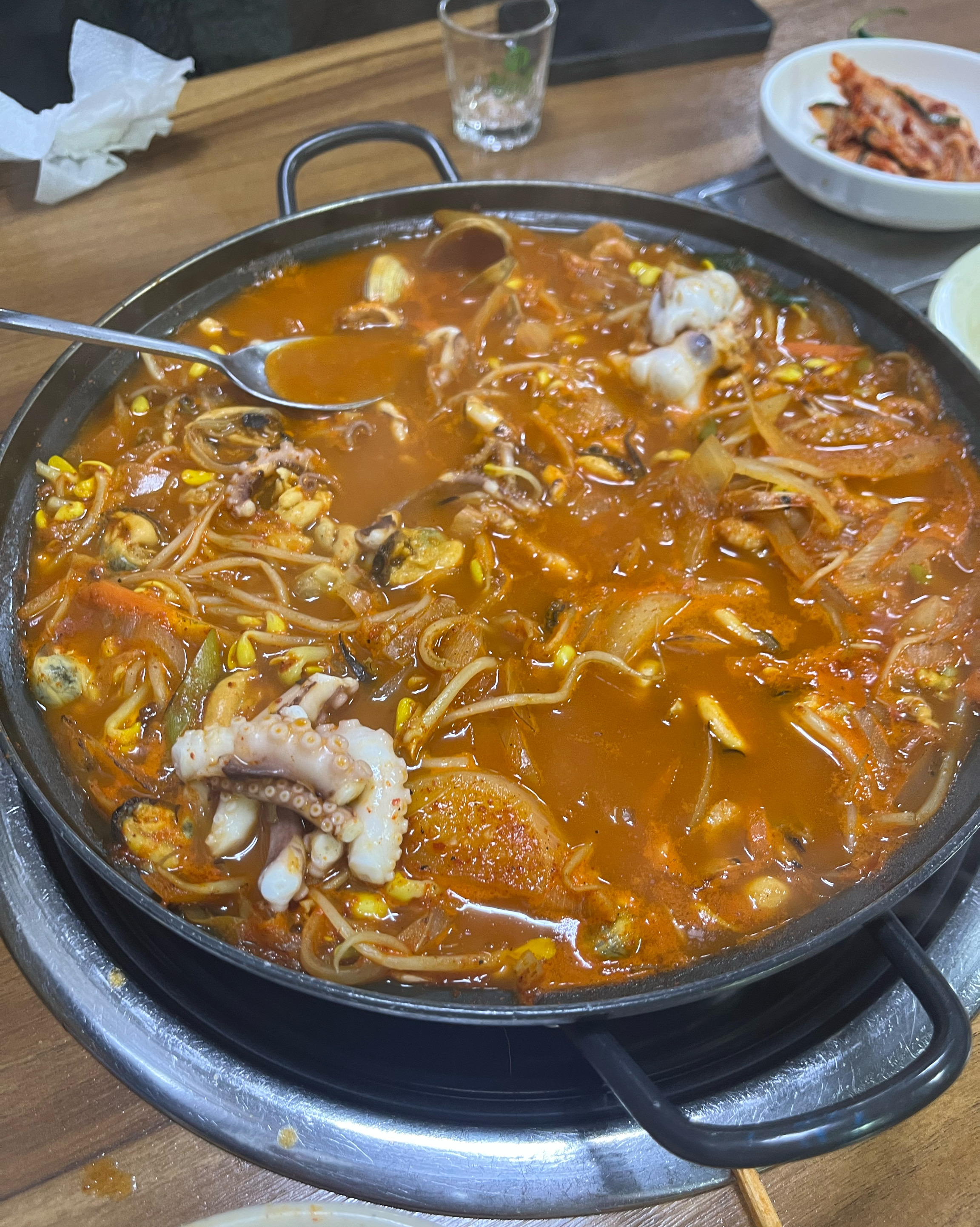 대기때문에 먄날 못가다가 오늘은 꼭먹자 해서 기다리고 먹었습니다 사장님 너무친절하시고 오랜