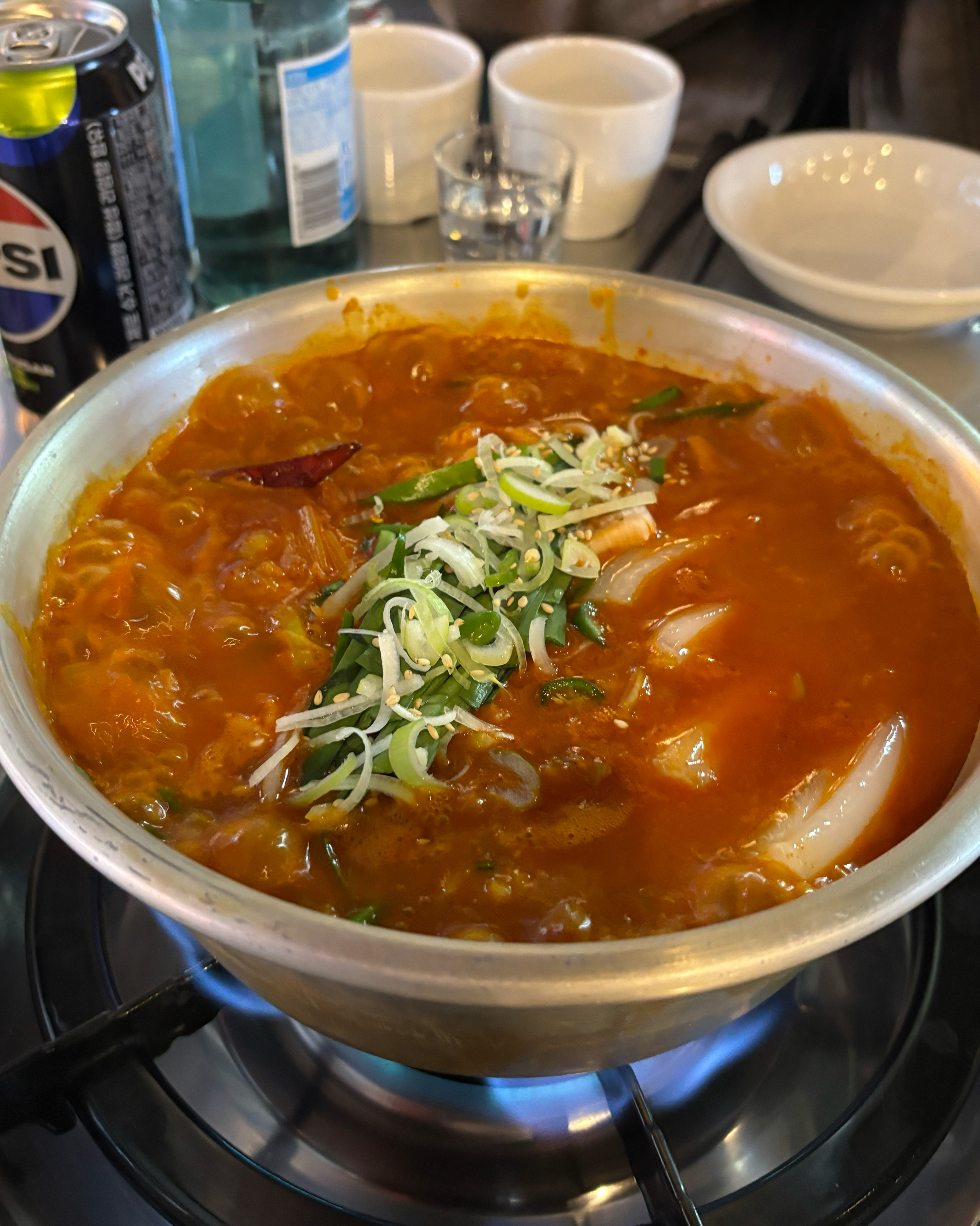 화요일 저녁에 방문했는데도 사람 많고 장사 잘 되더라구요 ! - 안양 맛집 한사발포차 범계점