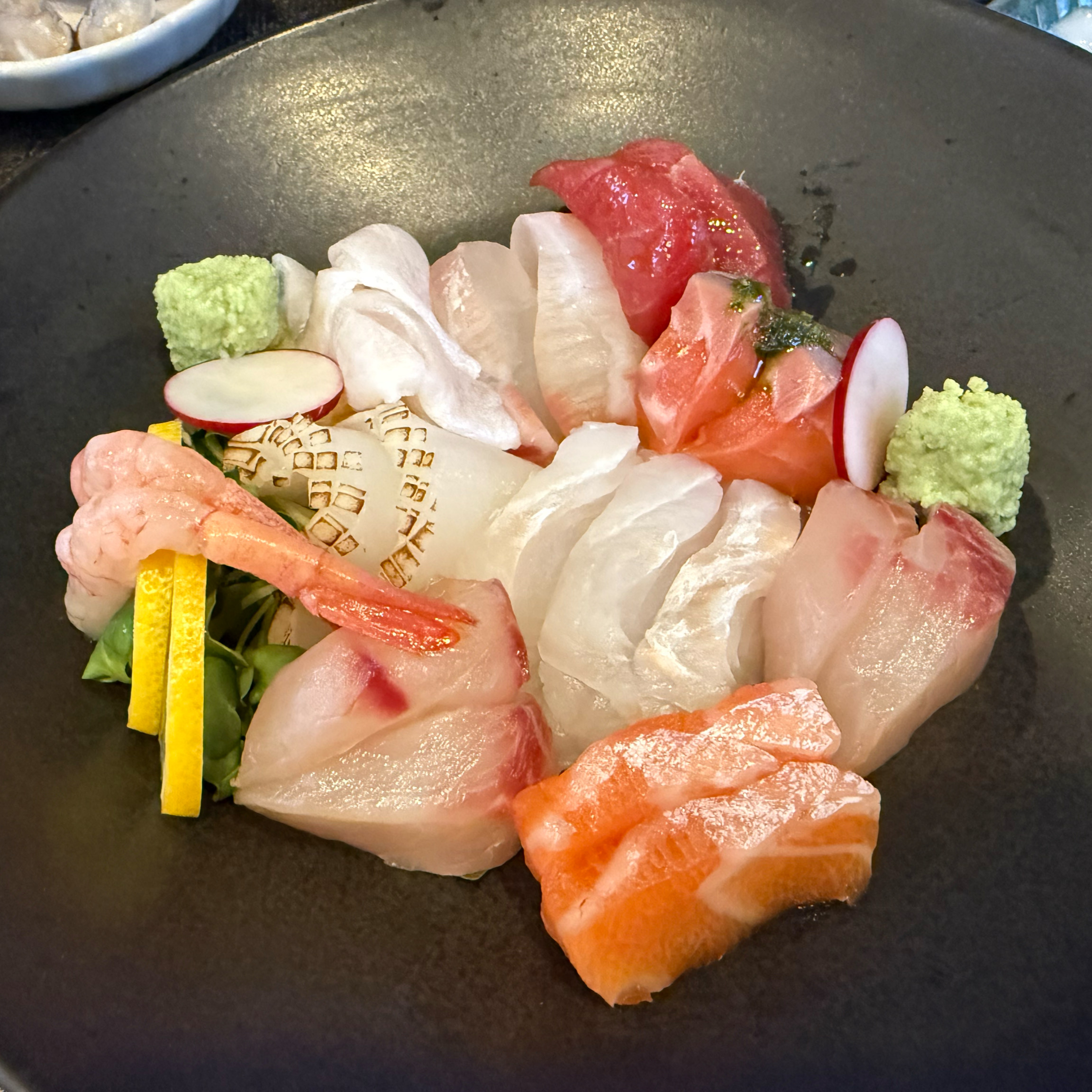 남친이 추천해서 방문했는데 그럴만한 이유가 있었네요! 숙성회 넘 맛나요~ 장국이랑 고로케랑