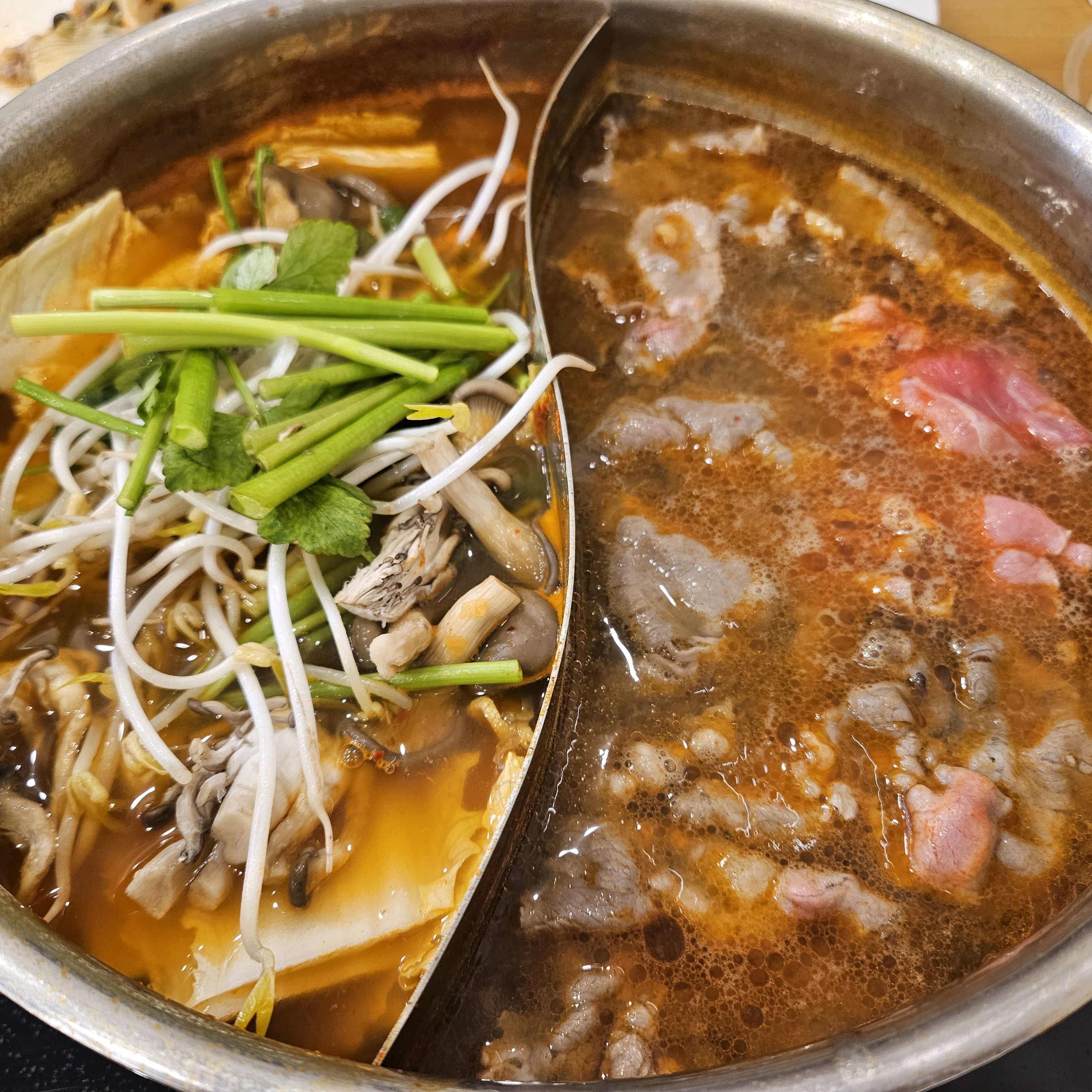 샤브샤브랑 채소들~ 아이스크림을 야무지게 즐길 수 있는 샤브올데이~😋 - 서울 잠실 맛집 샤브올데이 서울잠실본점
