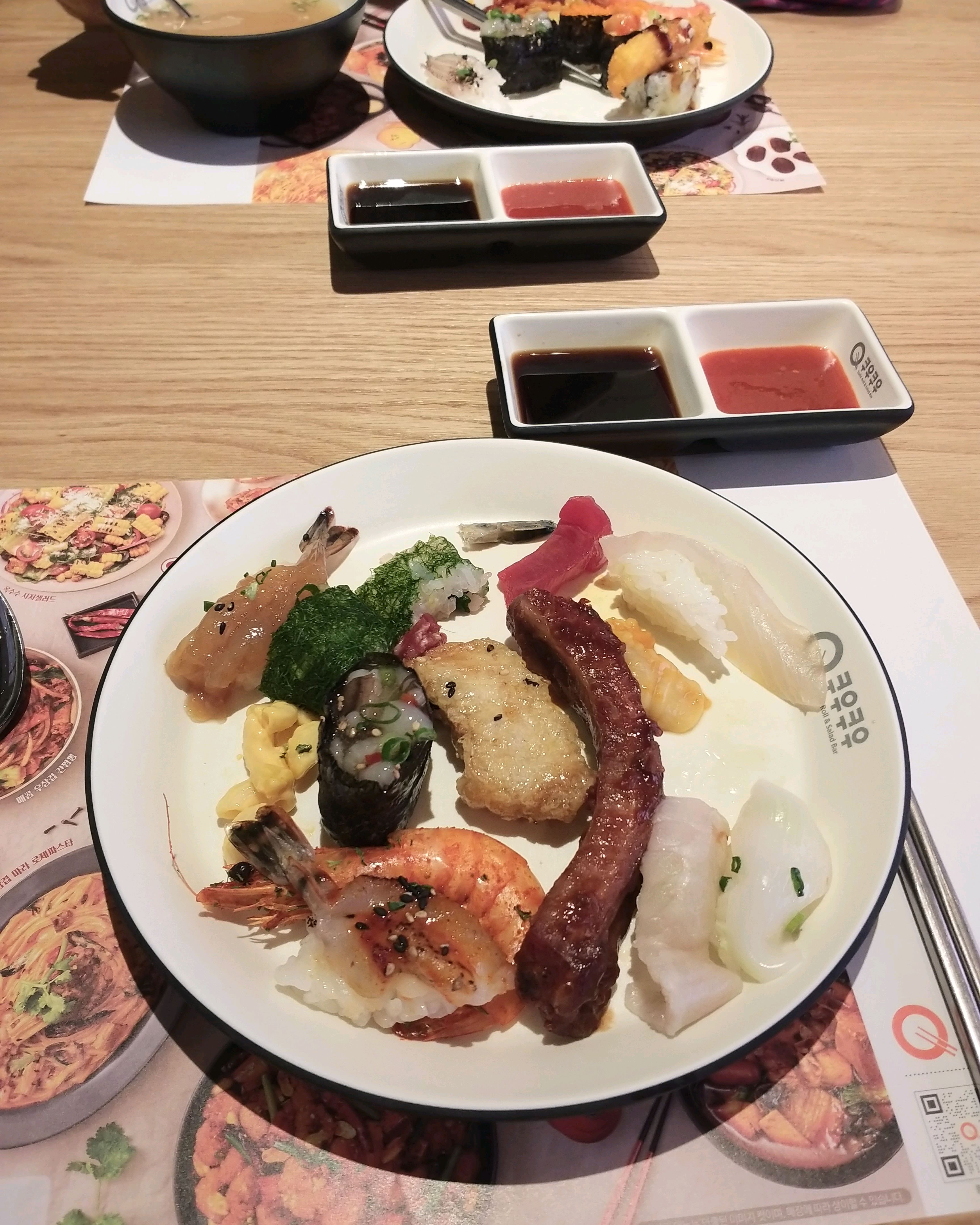 새로생겨서 깔끔하고 깨끗해요 - 동탄 맛집 추천 쿠우쿠우 동탄점