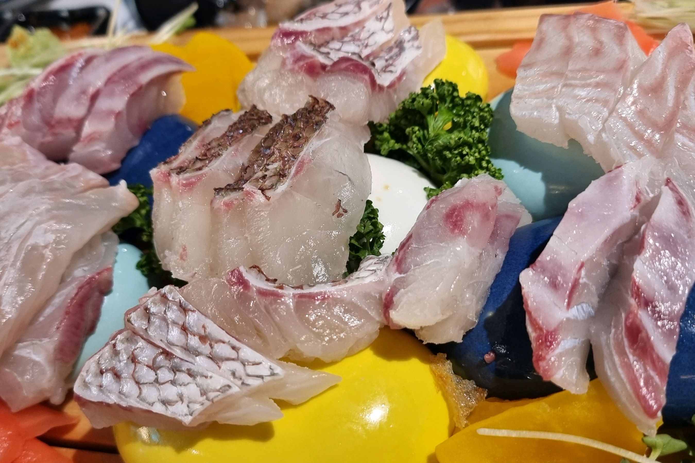 회가 신선하고 맛있네요. 리필도 잘 해줍니다. - 종합운동장역 맛집 물고기자리 잠실점