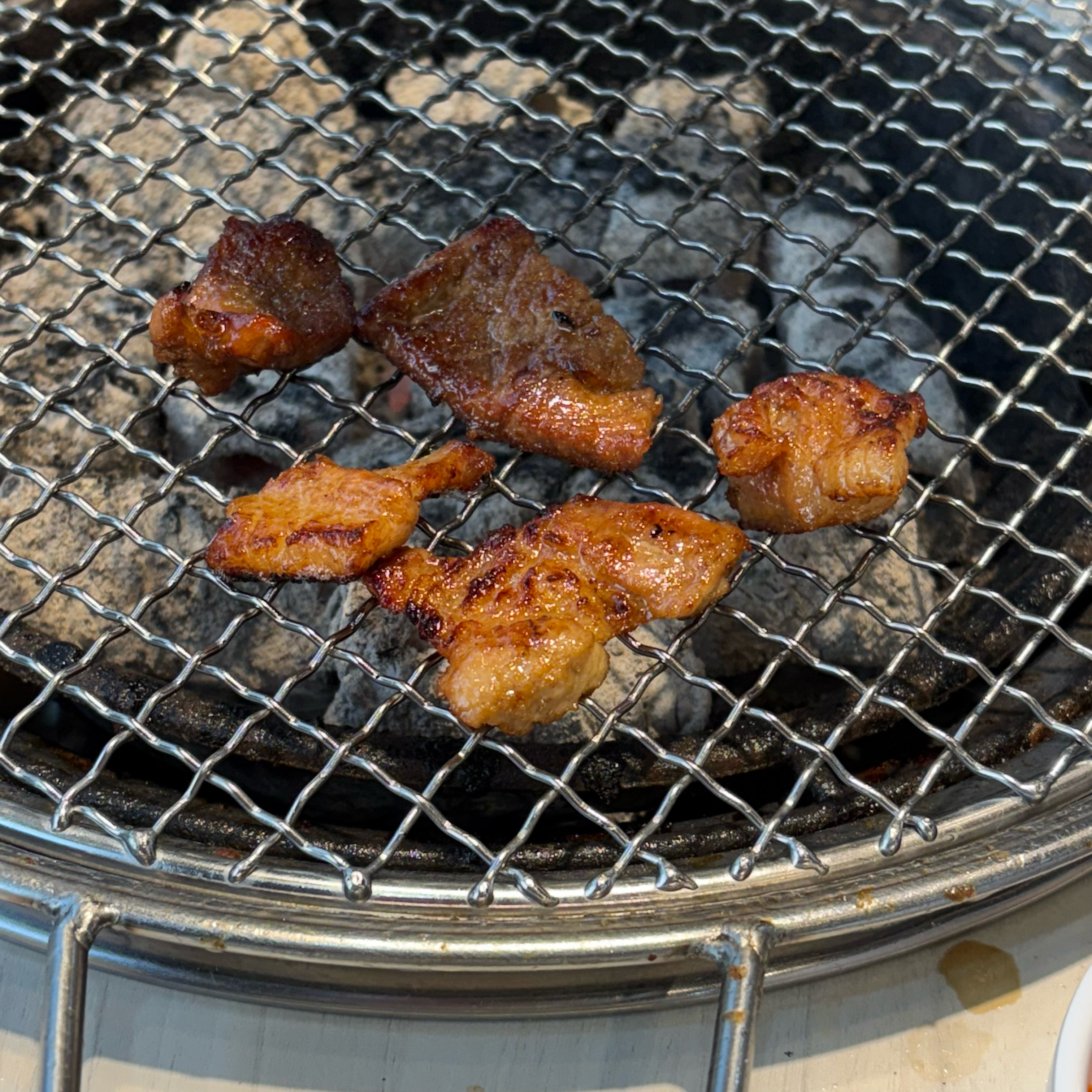 고기도 맛있고 매장도 넓어서 편해요! 직원분도 친절하세요 - 부천 여월동 맛집 명륜진사갈비 부천여월점