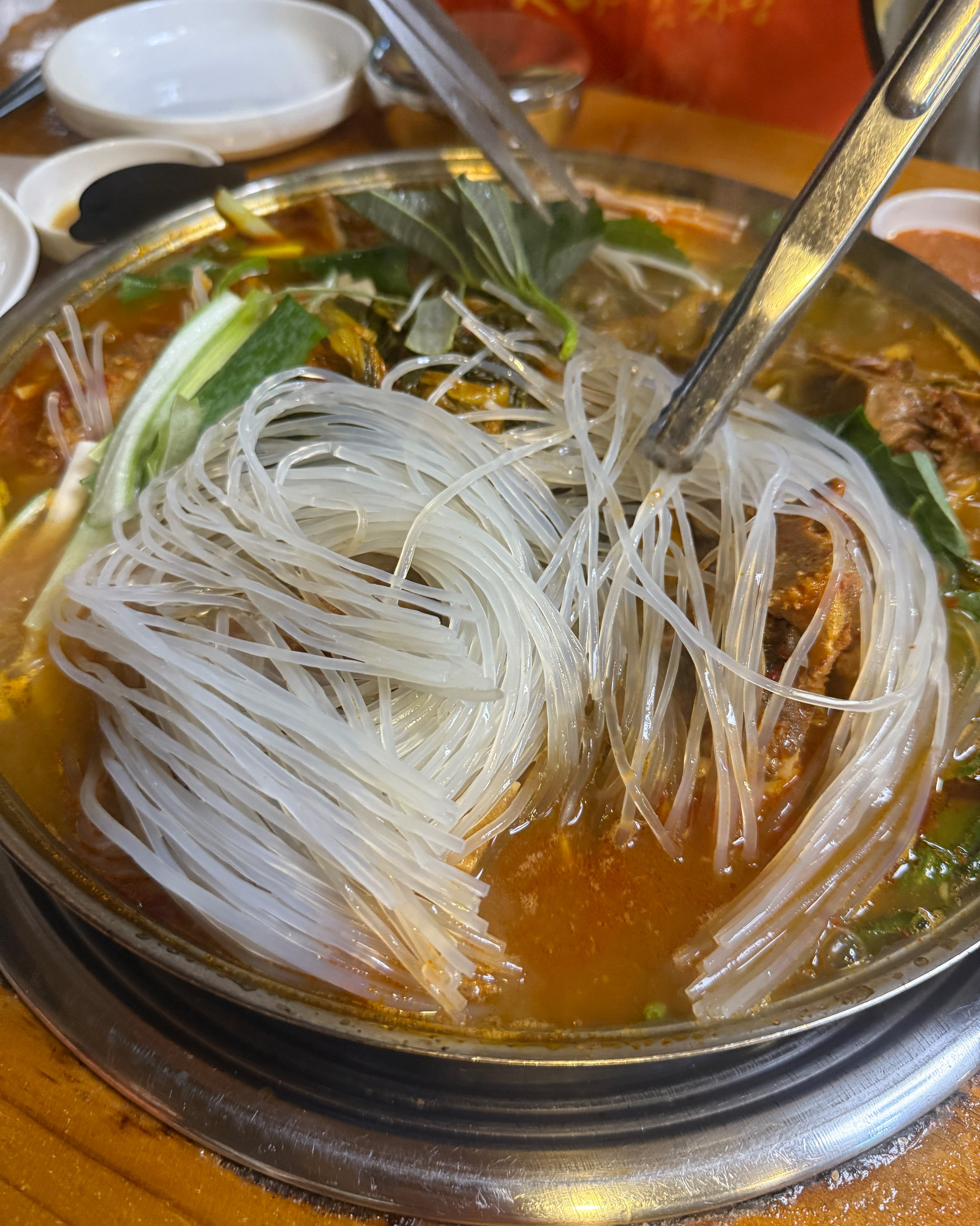 너무너무 맛있는 감자탕입니당 - 천호동 맛집 맛나감자탕 명일점