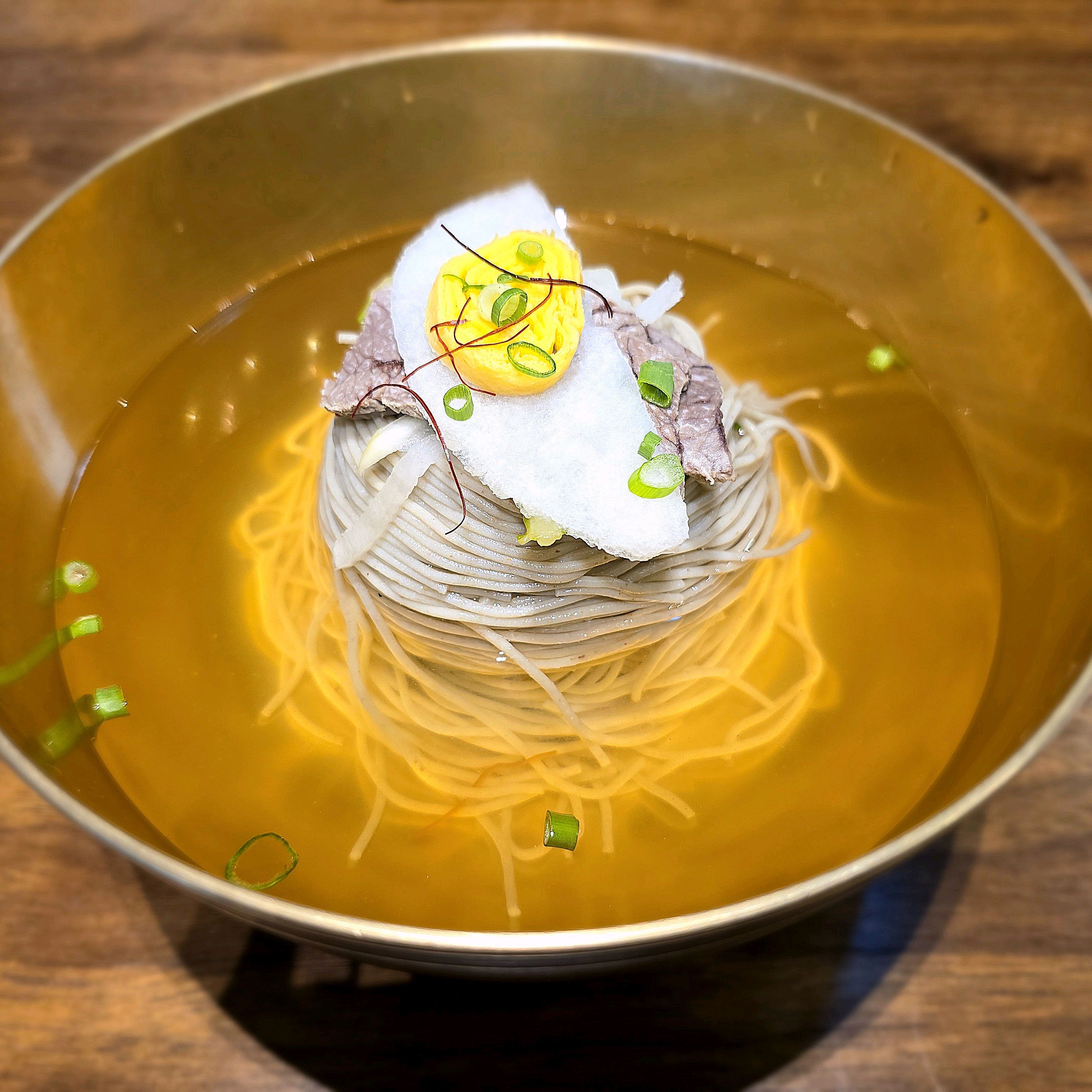 * 한우로 육수를 내는 서관면옥 홍대점 - 서교동 맛집 서관면옥 홍대점