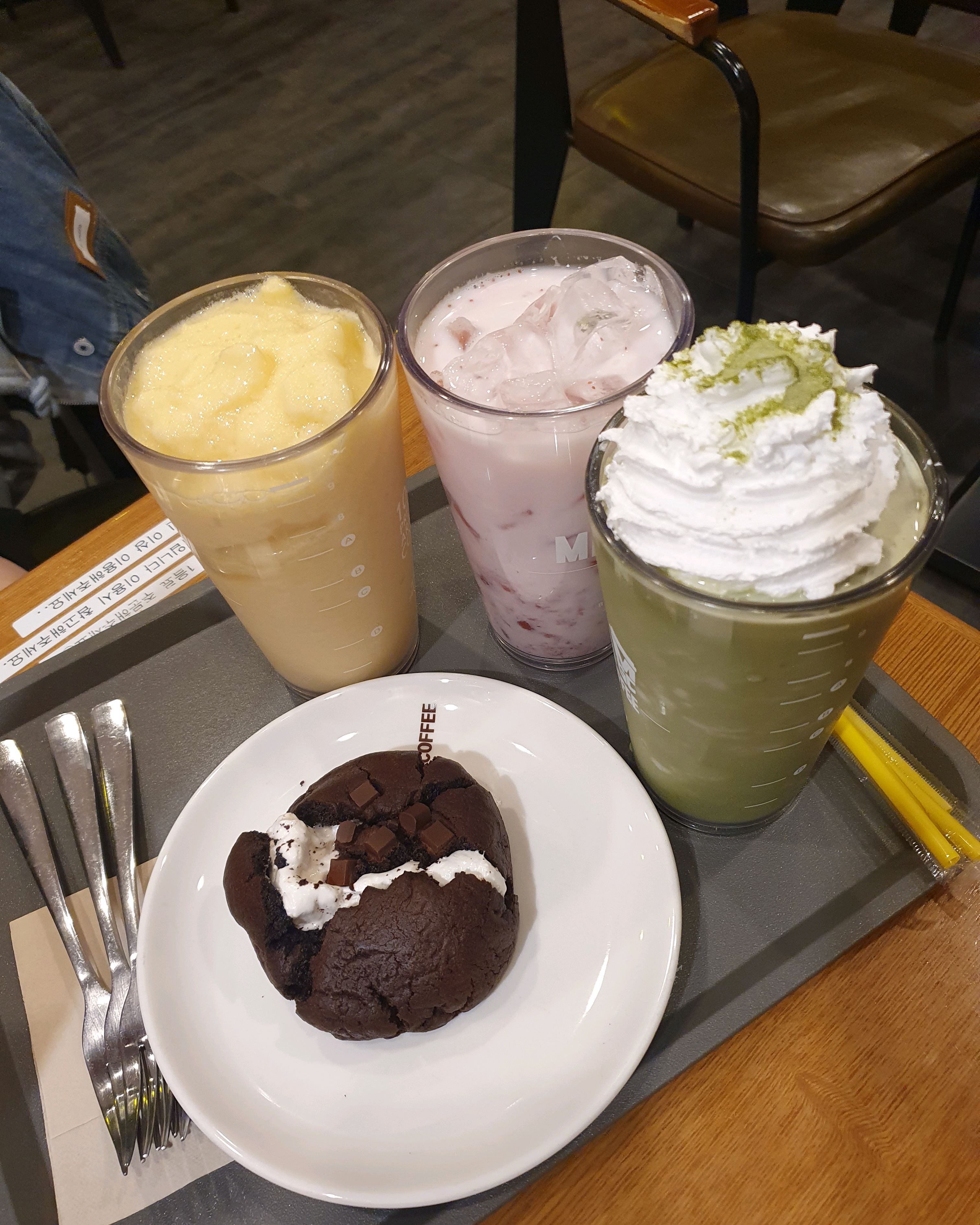 오리역 맛집 메가MGC커피 오리역점 내돈내산 감동리뷰