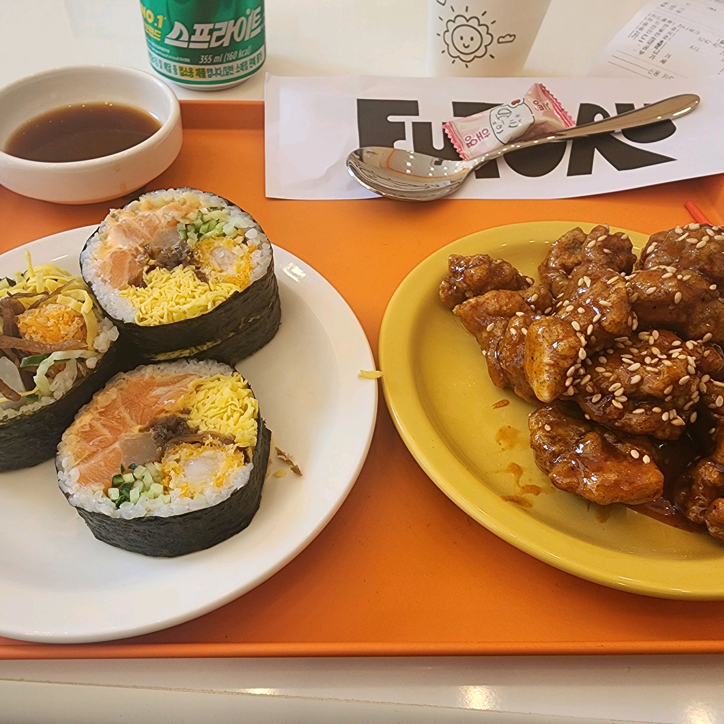 후토마끼 가게가 흔치 않아서 왔는데 매장도 깔끔하고 음식도 맛있네요. 후토마끼 좋아하시는