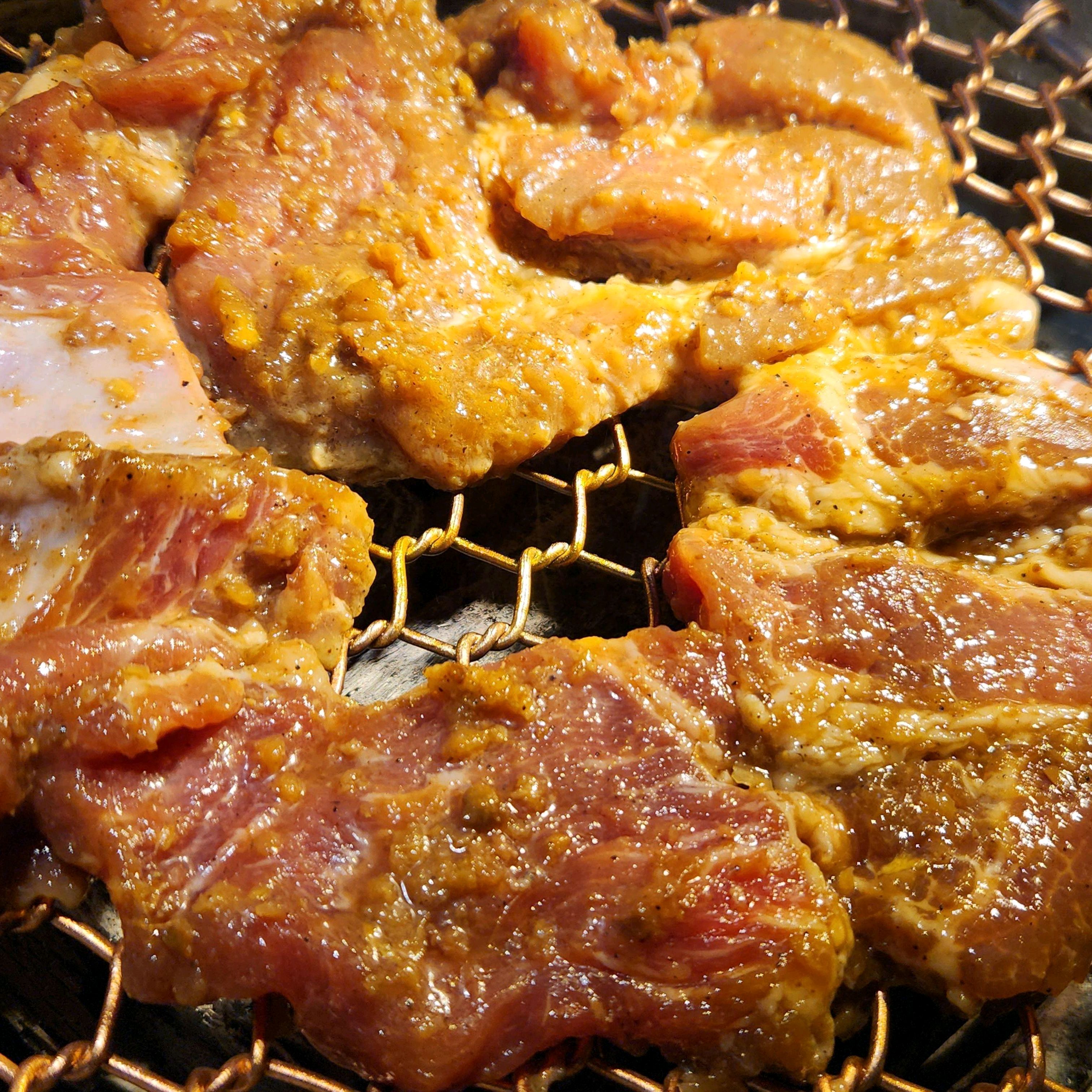 매장도 깔끔하고 넓어서 부모님 모시고 오기 좋아요~~! - 인천 맛집 바베큐광장