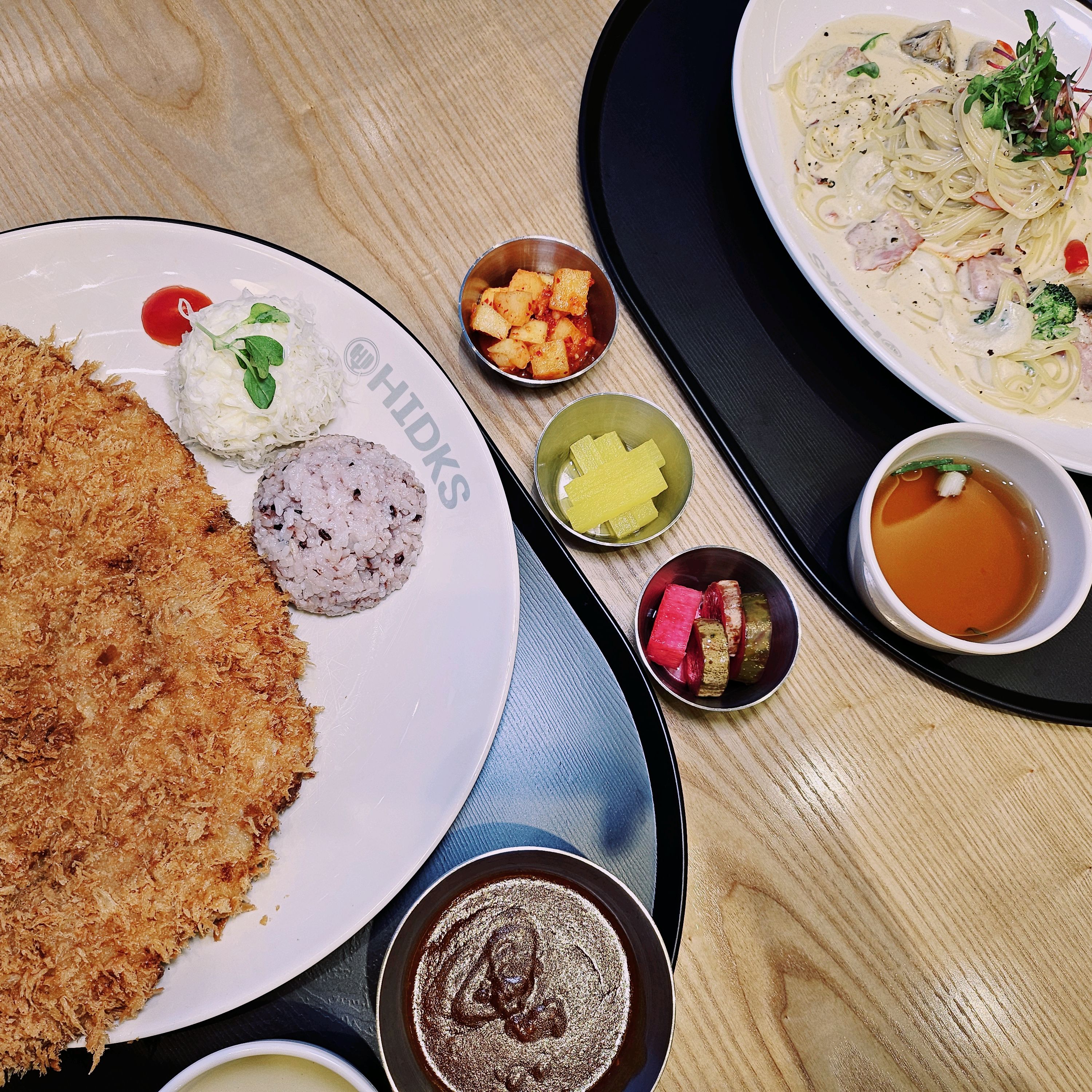돈까스가 바삭바삭하고, 크기도 엄청 났어요! - 거제 상동 맛집 홍익돈까스 거제점