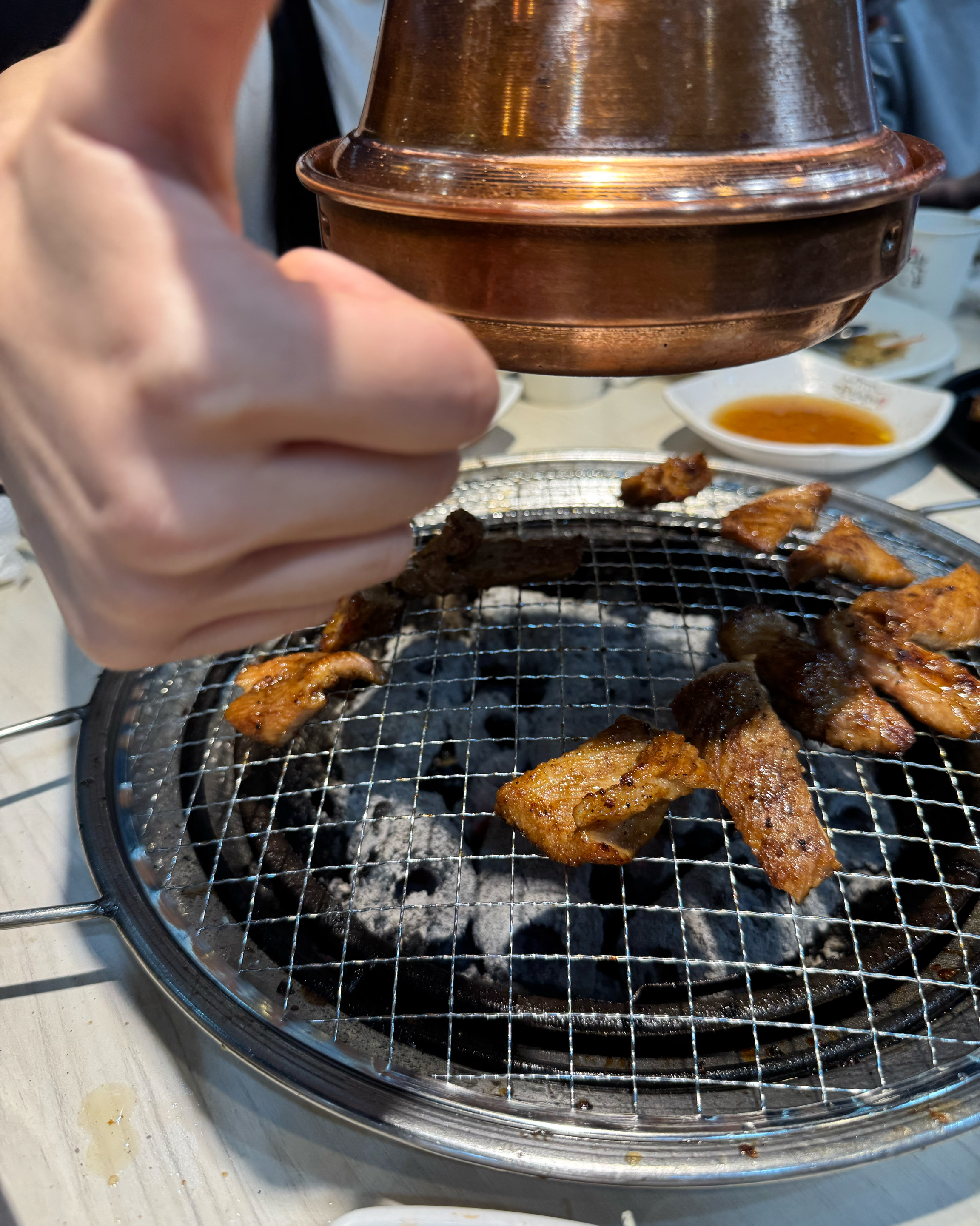 고기가 너무 신선하고요 고기가 정말 맛있고 오기 힘들었는데 편한 자리에서 맛있게 먹었어요
