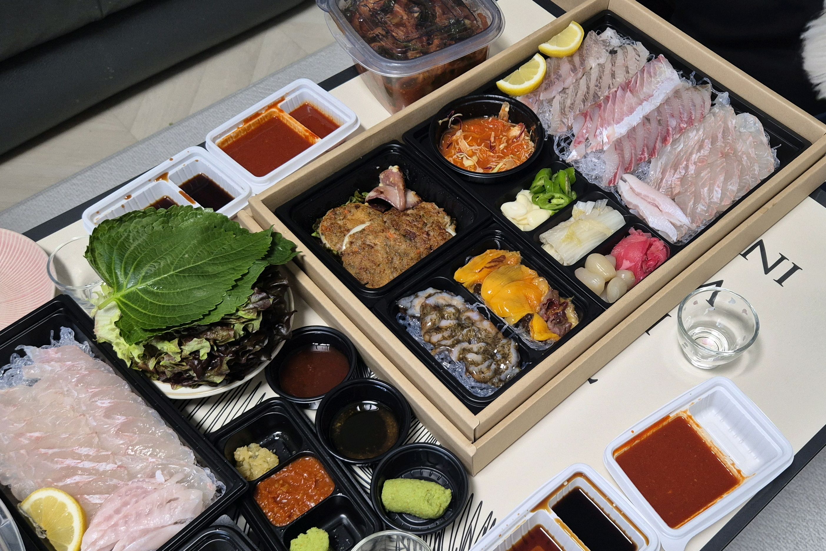 강릉여행 후 집에 돌아가는 길에 아쉬운 마음에 포장주문했습니다. 여행 마무리로 아주 만족스
