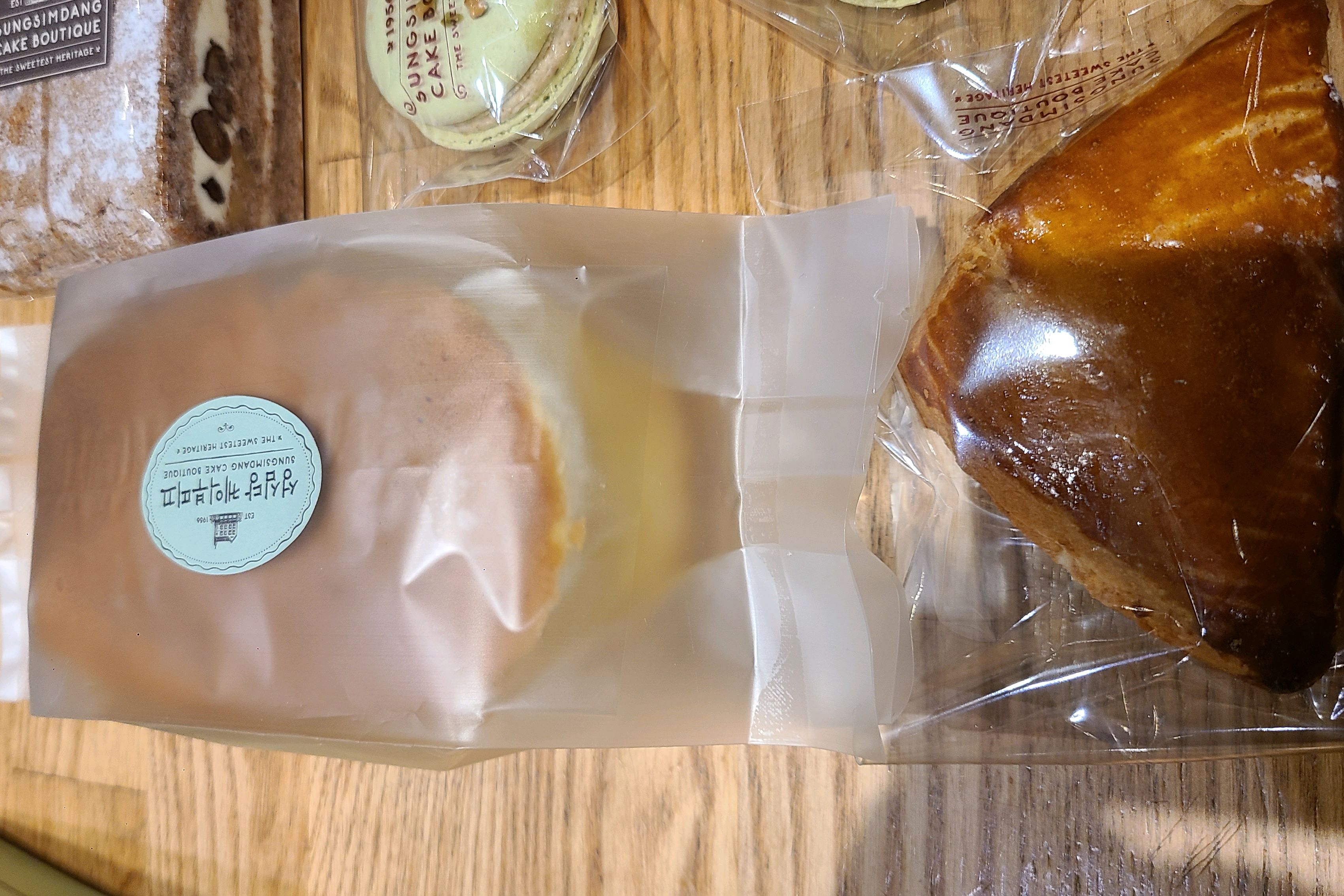 저녁 먹고 들렀어요 - 대전 맛집 성심당 롯데백화점 대전점