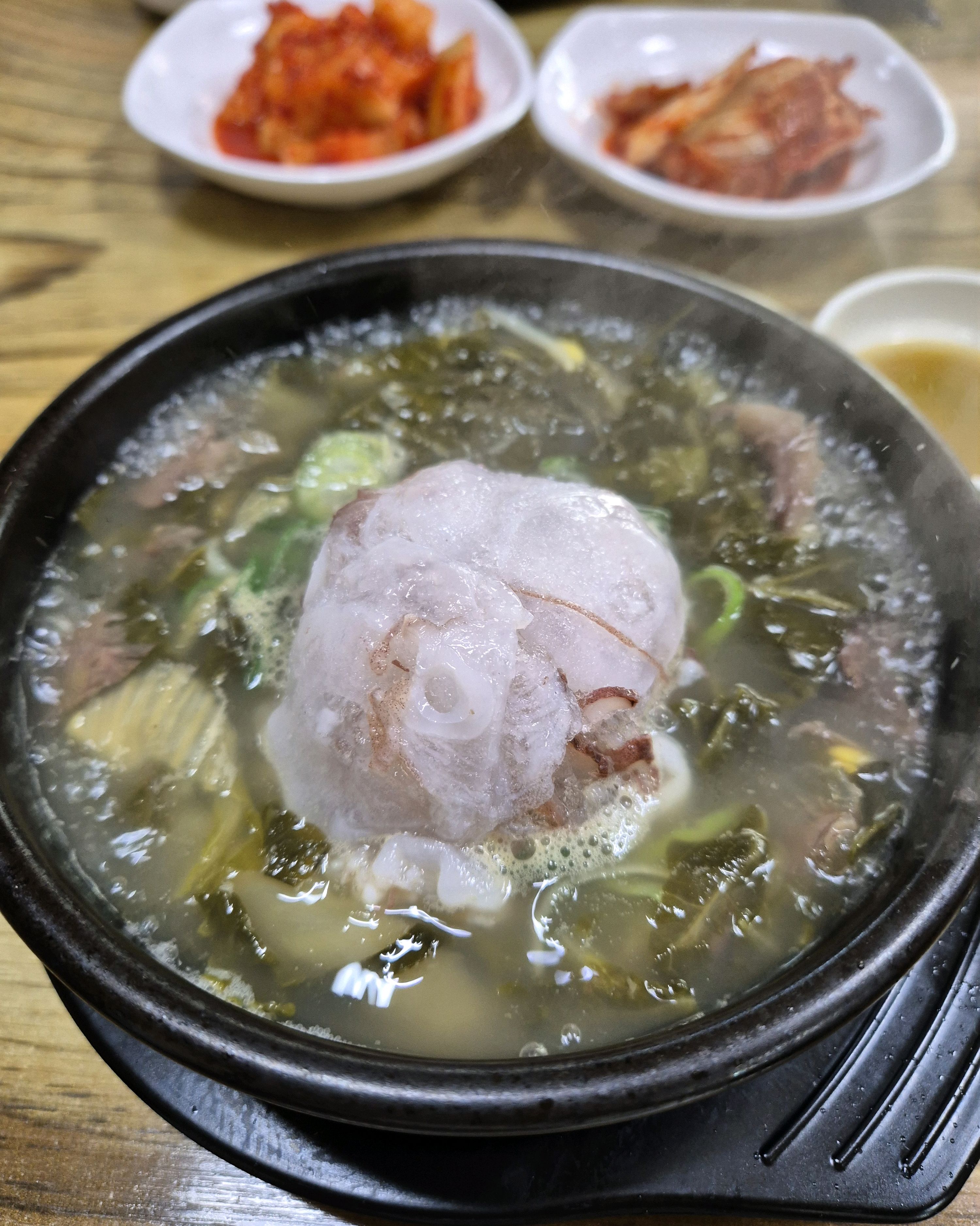 2년만에 다시 왔네요. 이번엔 코스가 속초는 없었는데 이집 오려고 억지로 일정에 끼워넣었습