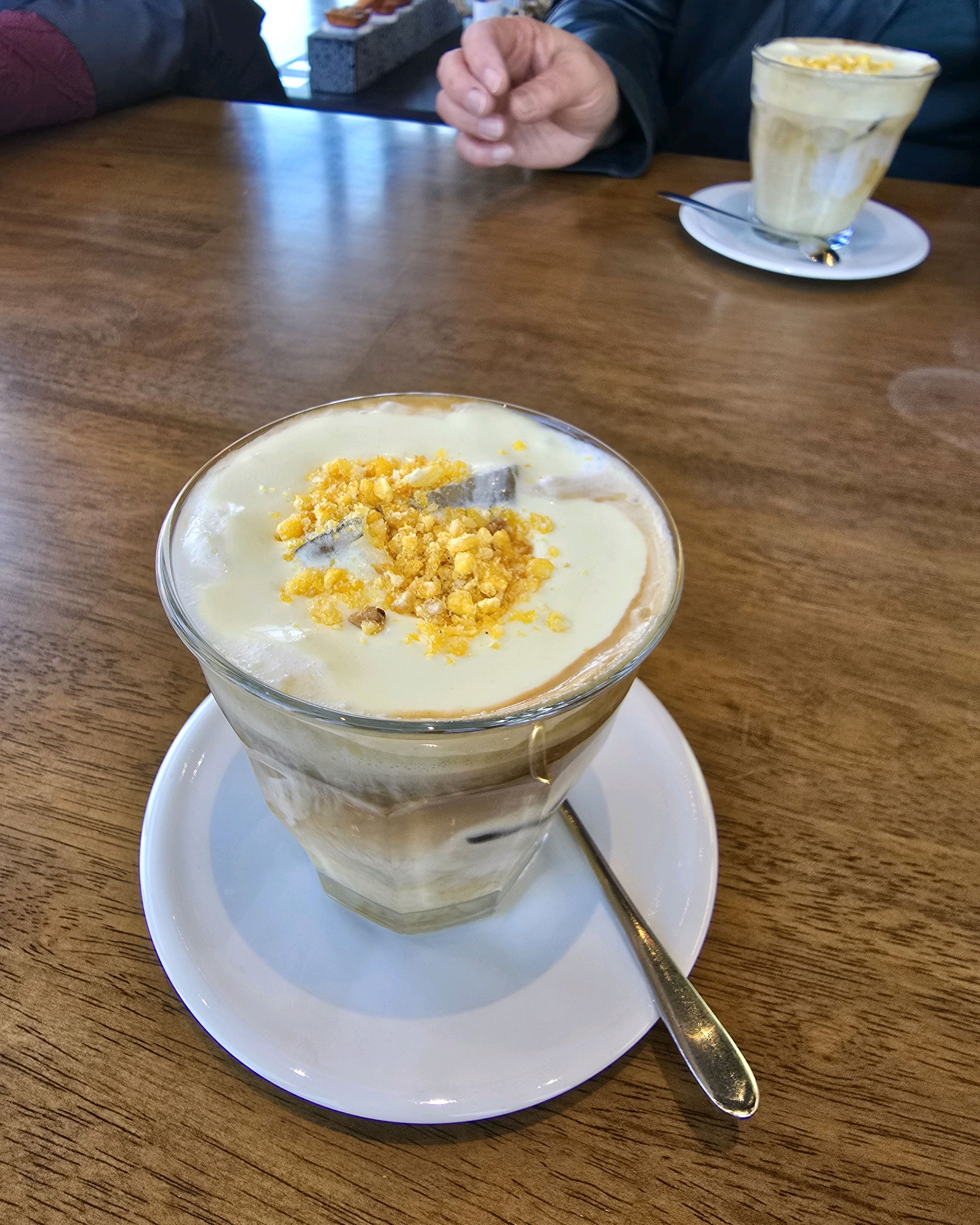 벚꽃 나들이~ 🌸 카페 너무 이뻐요~ 🌸 - 경포대 맛집 카페에이