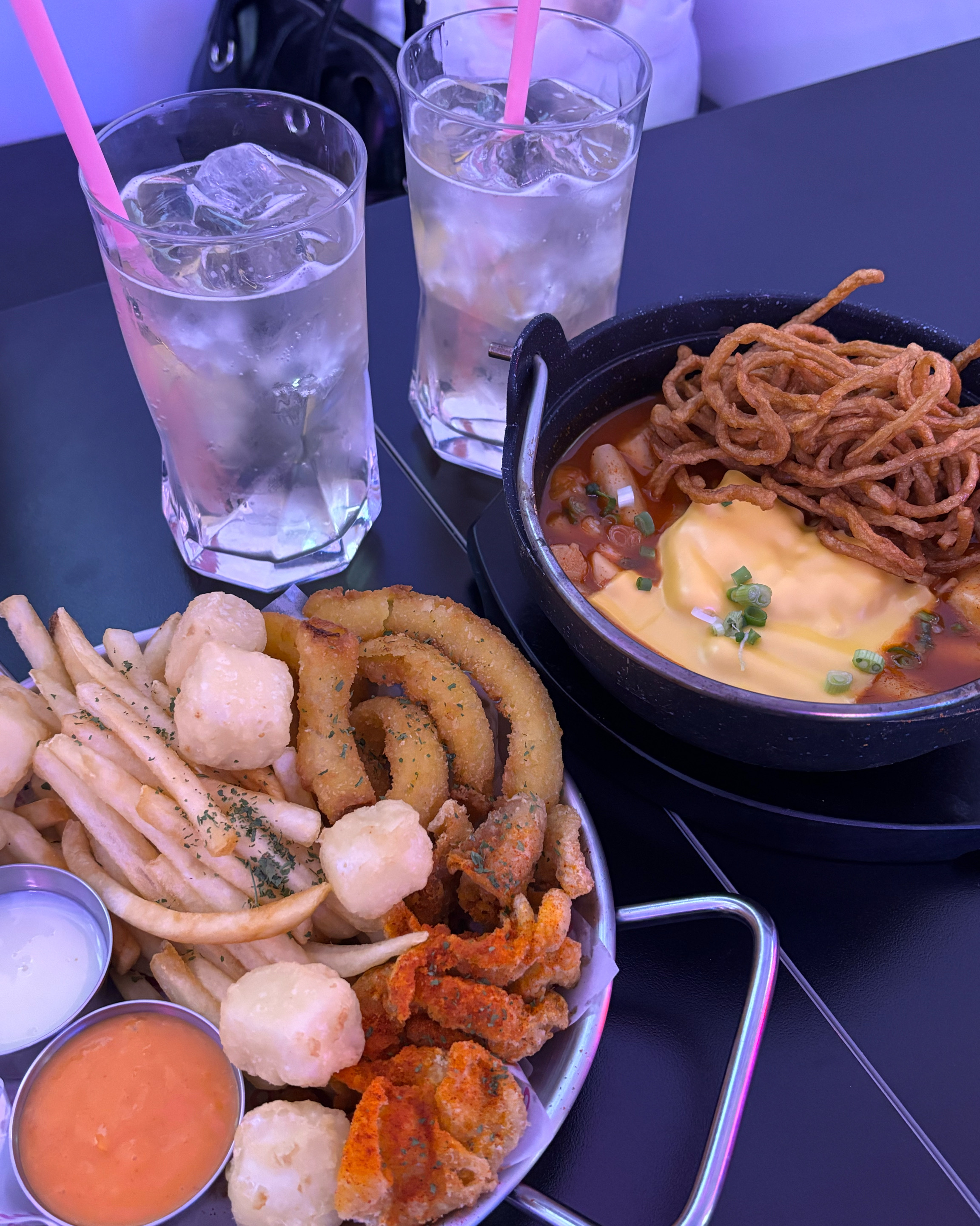메뉴가 다양하고 맛있습니다!!! 분위기 넘 좋아요~.~ - 천호동 맛집 은쟁반 냉삼